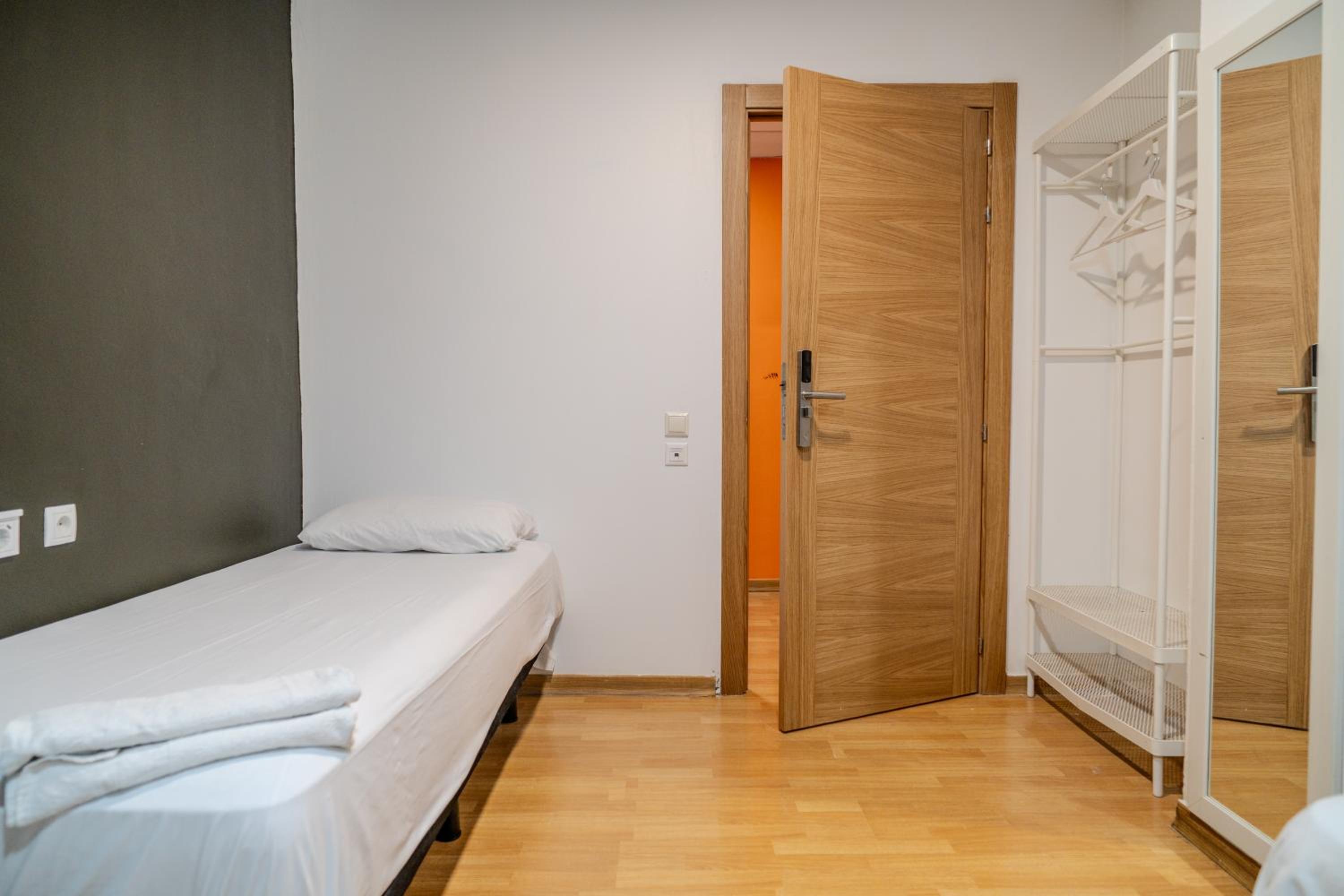 Double /Twin Room with External Private Bathroom photo 1