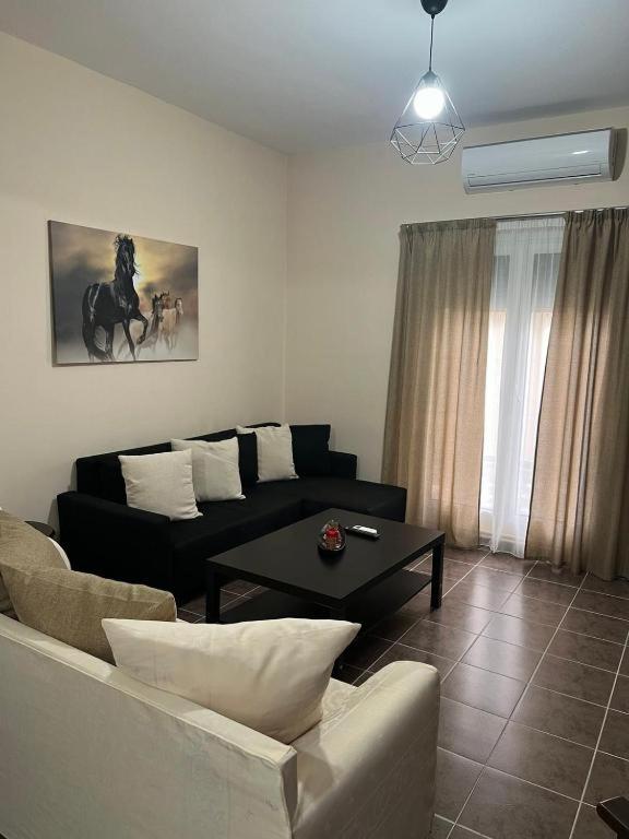One-Bedroom Apartment with Terrace photo 2