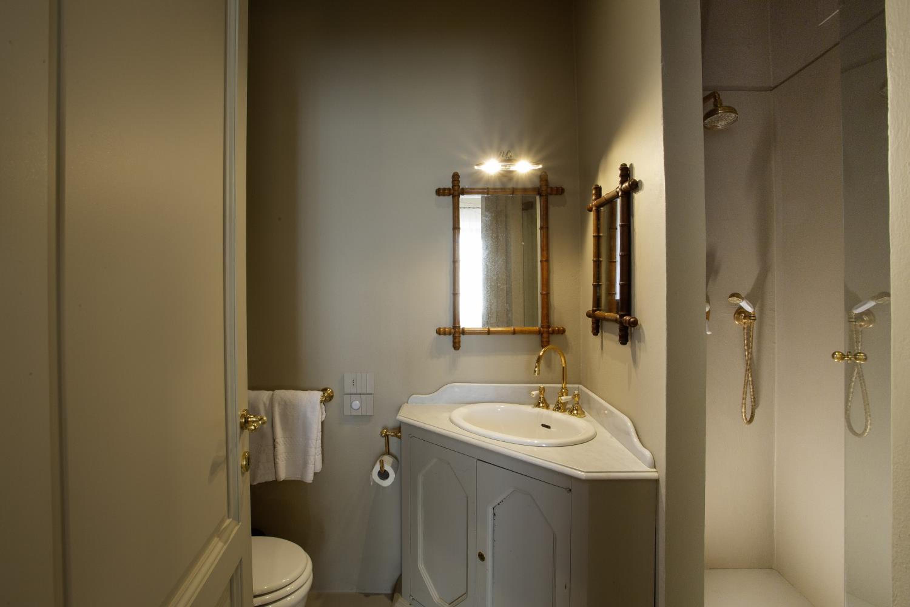 Superior Double Room - Photo 4