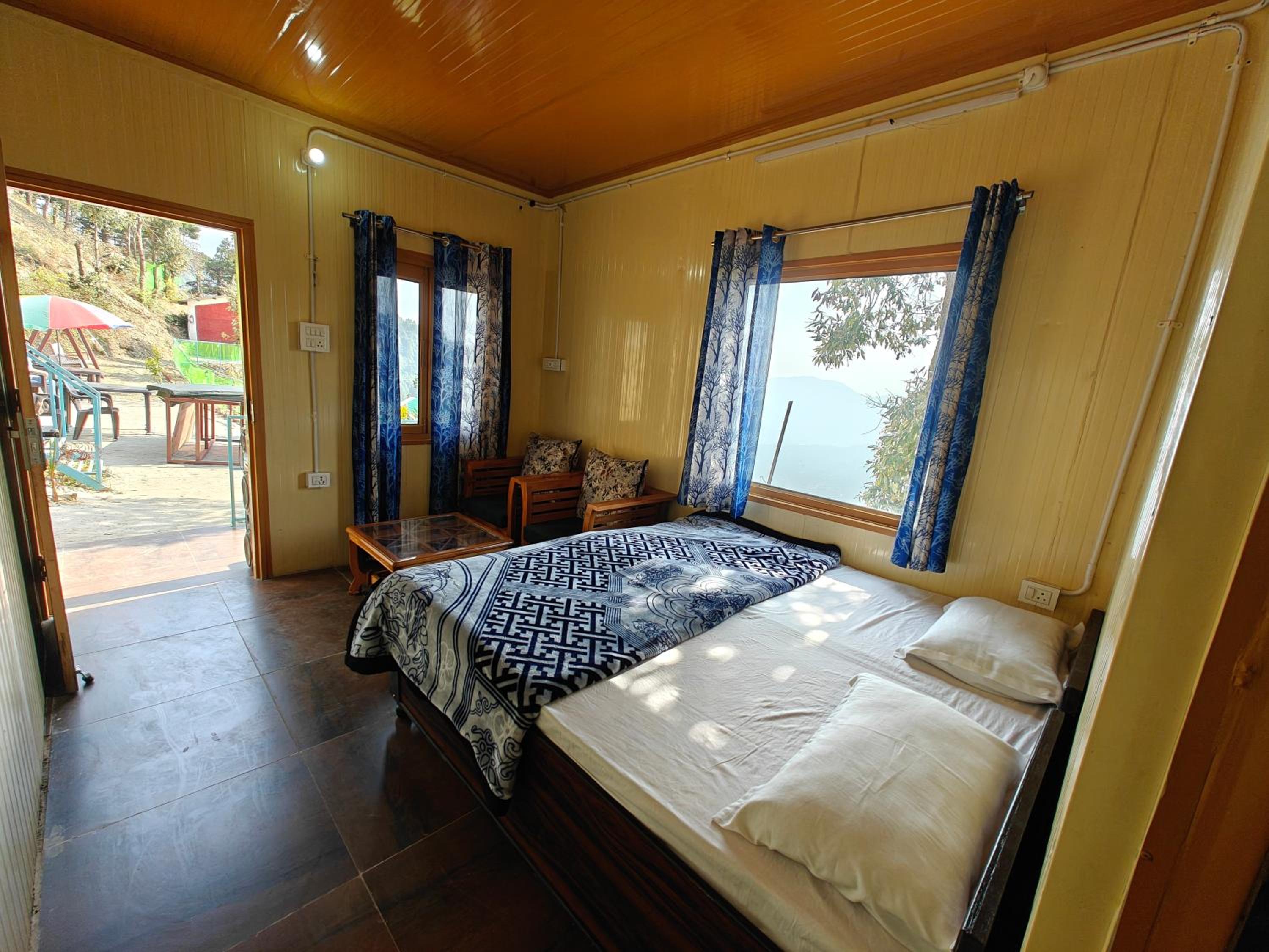 Standard Double Room photo 2
