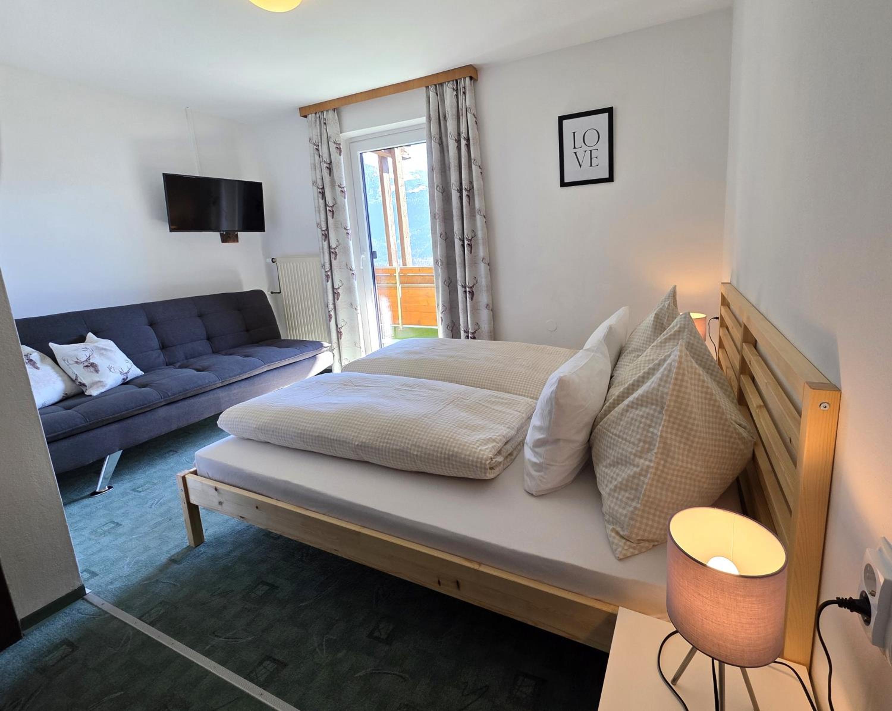 Triple Room with Balcony photo 2