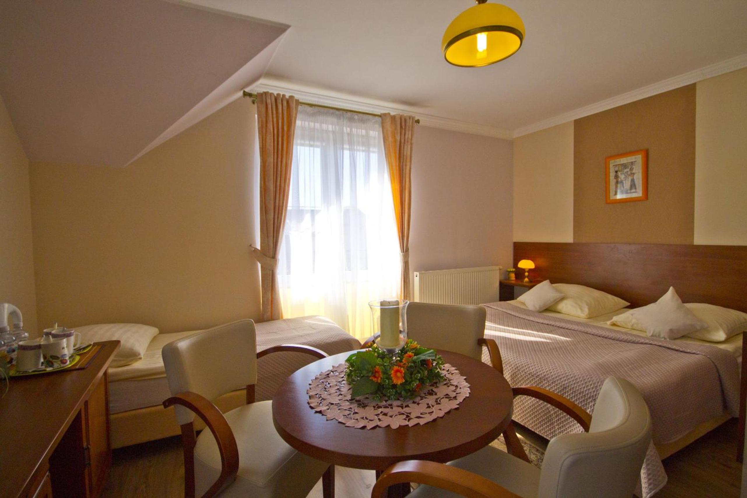 Triple Room with Terrace