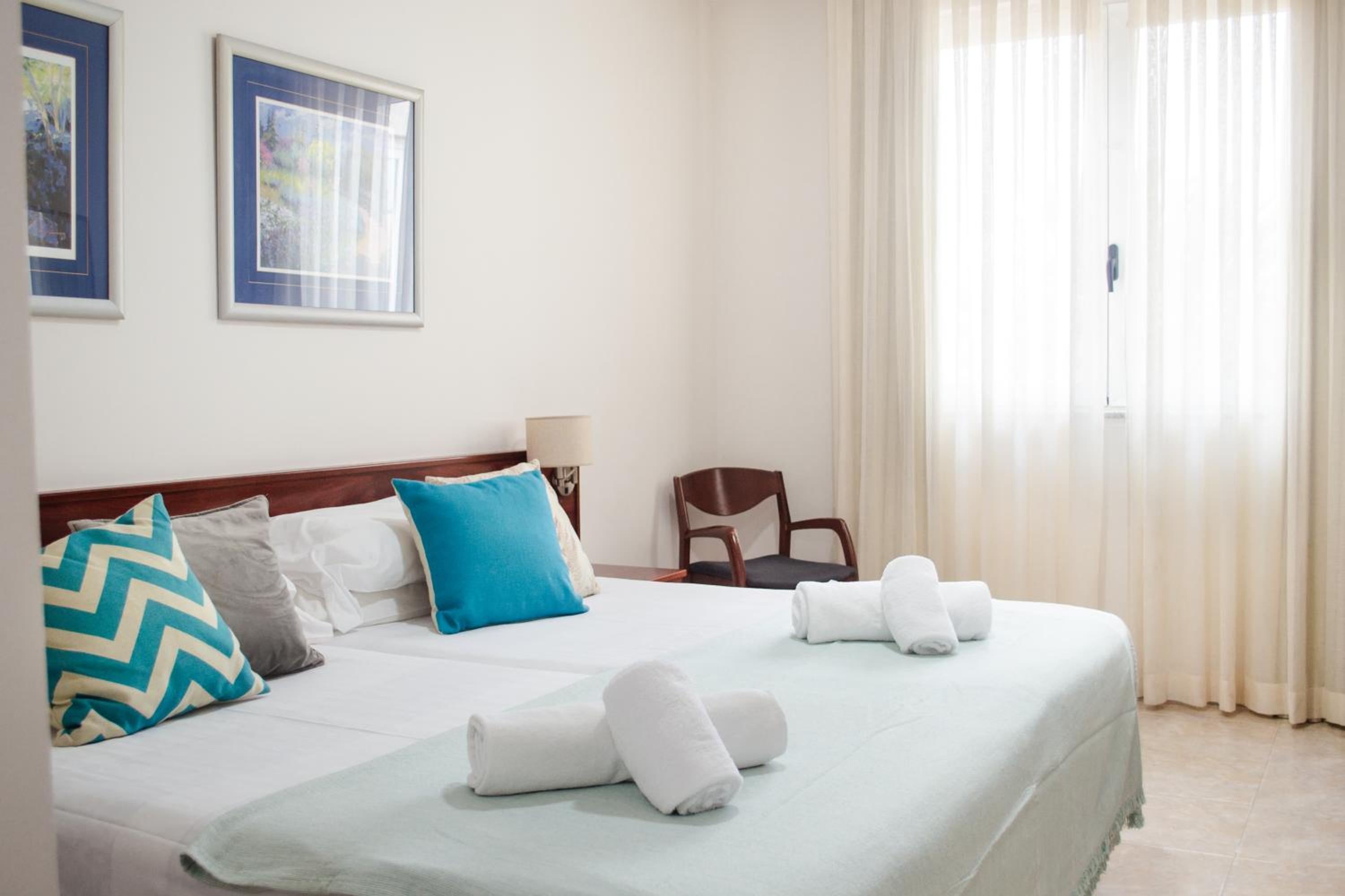 Economy Double Room photo 3