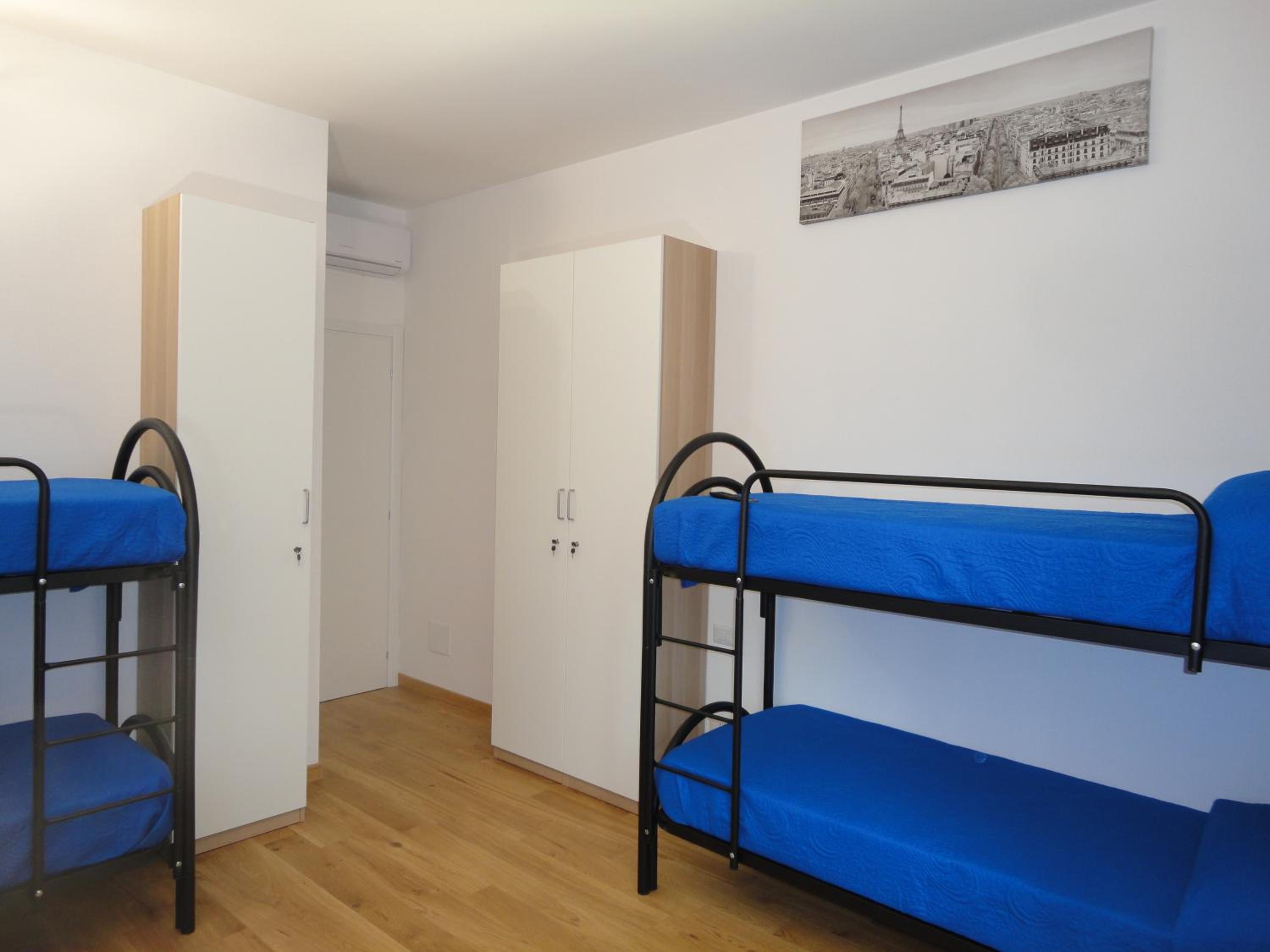 Bunk Bed in Female Dormitory Room   photo 3