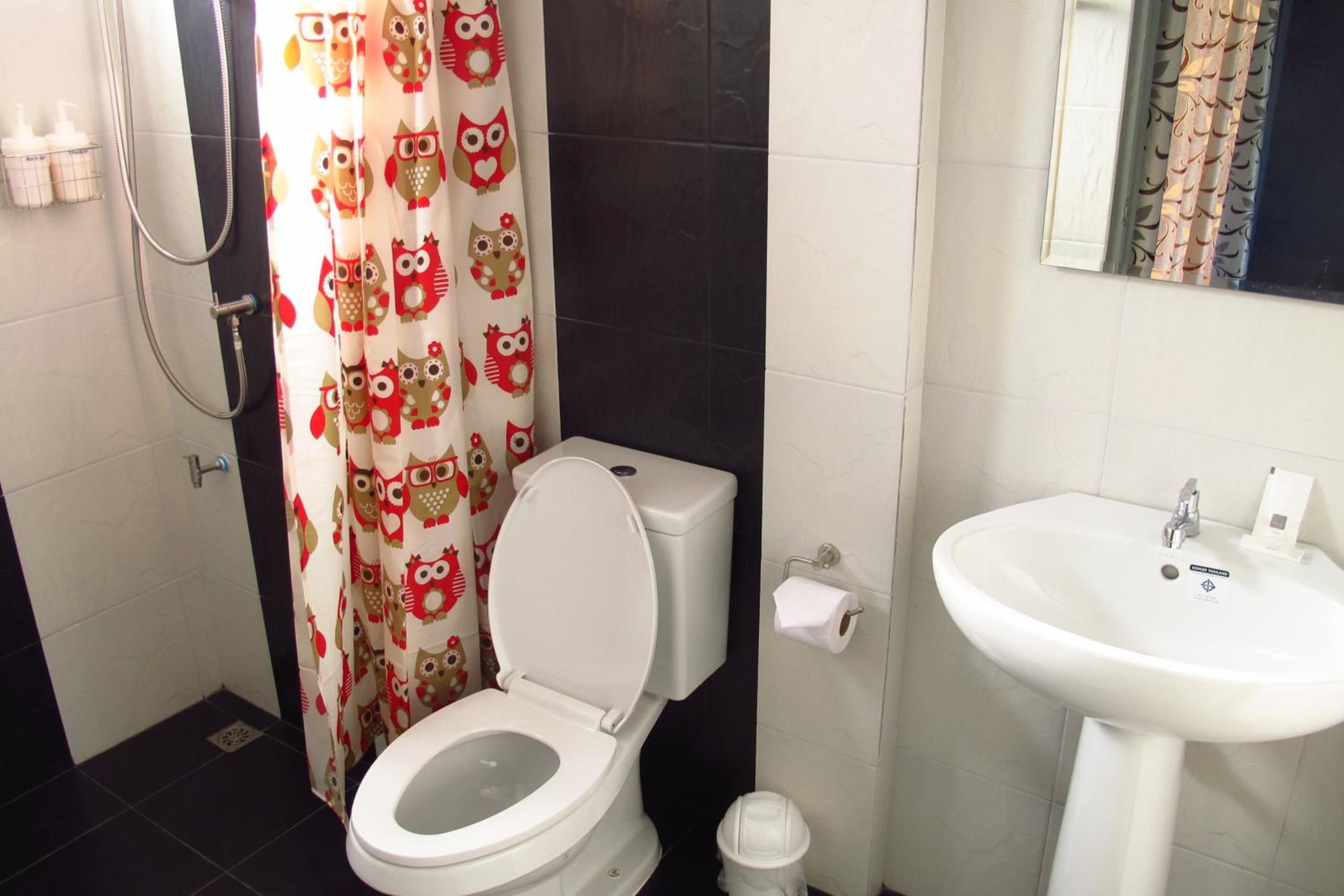 Twin Room with Balcony photo 3