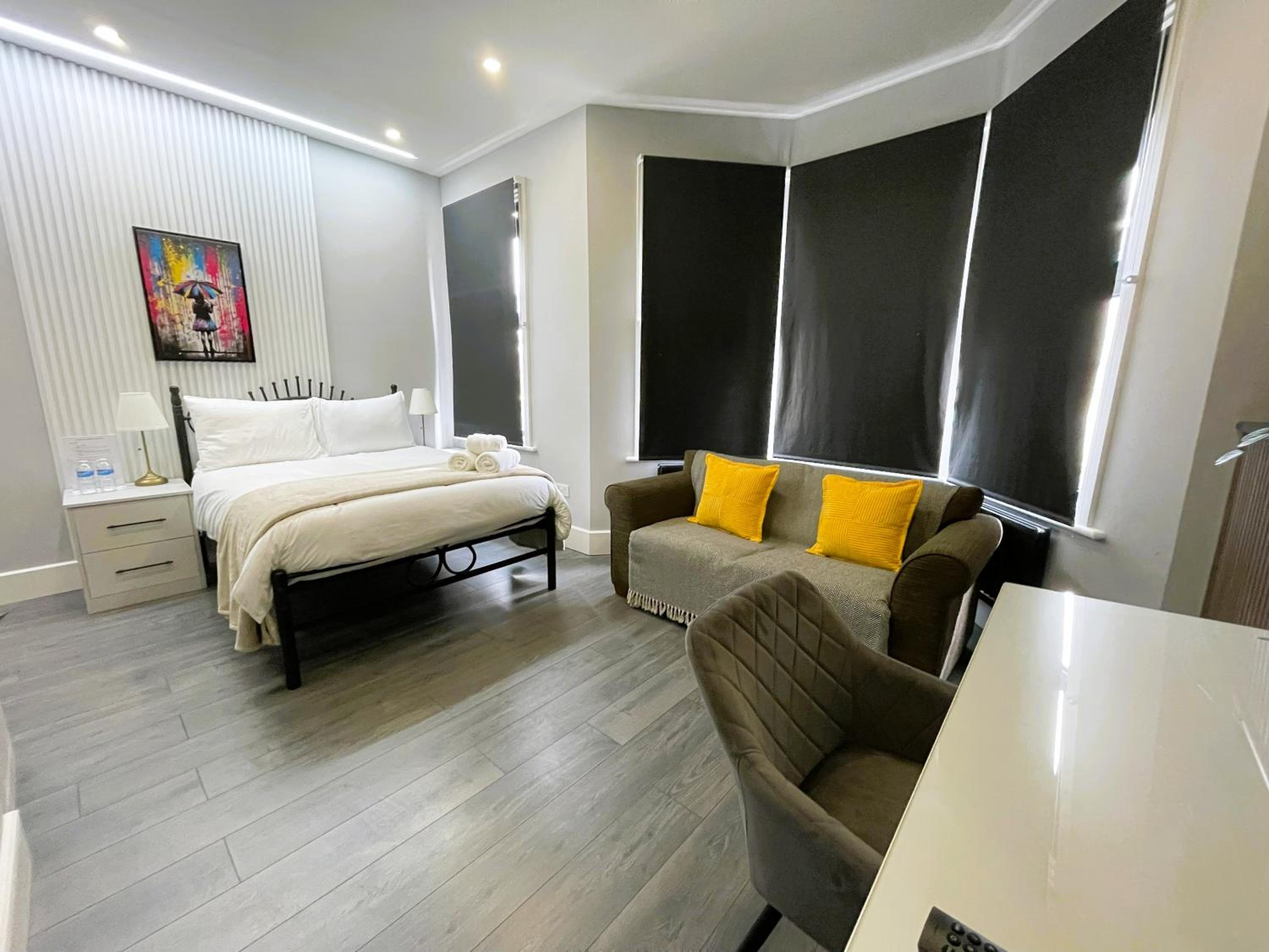 Deluxe Quadruple Room