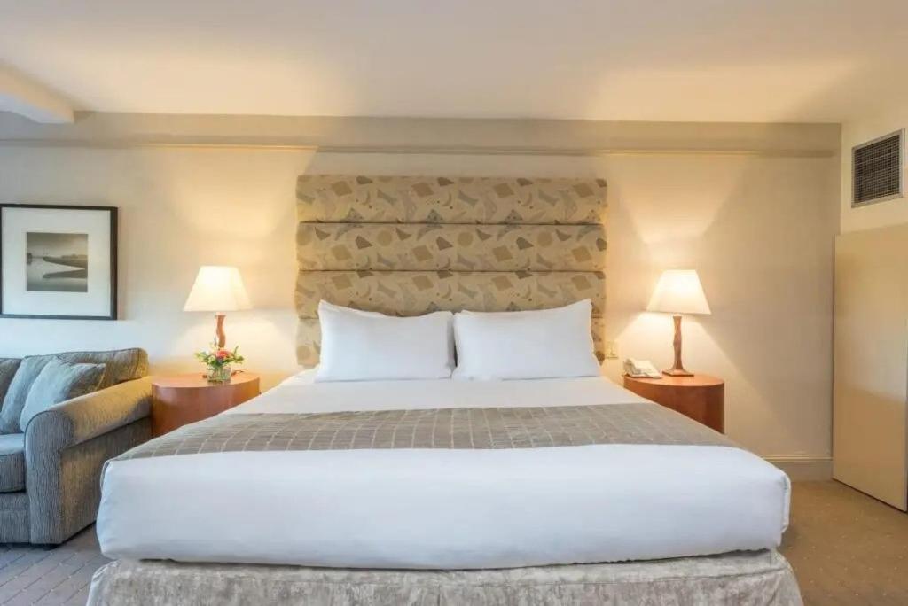 Superior Queen Room with Two Queen Beds