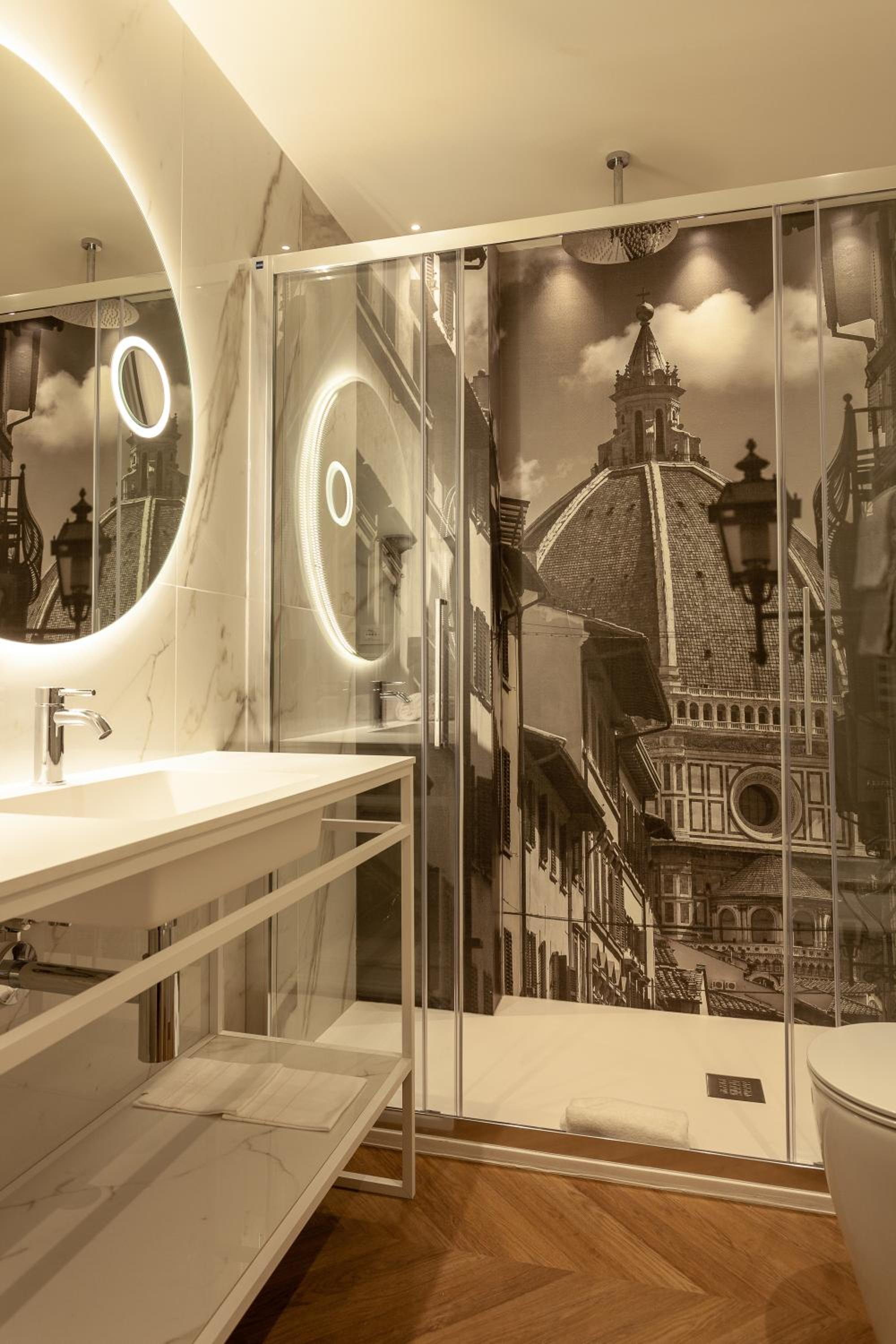 Junior Suite - Photo 1
