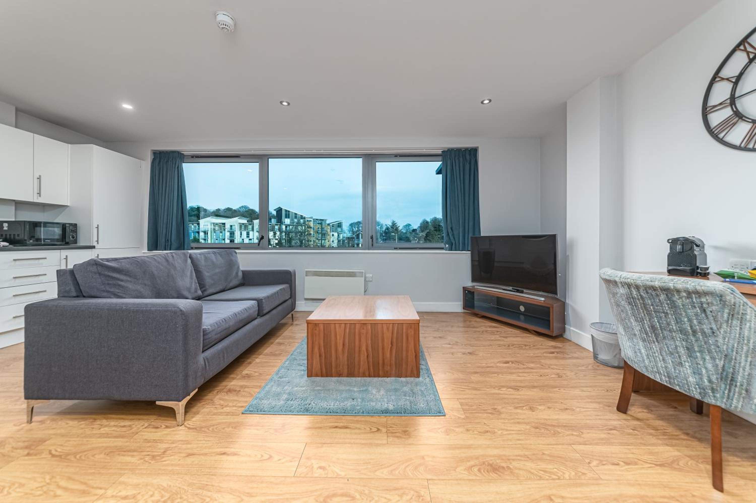One-Bedroom Apartment with Sofa Bed - Photo 10