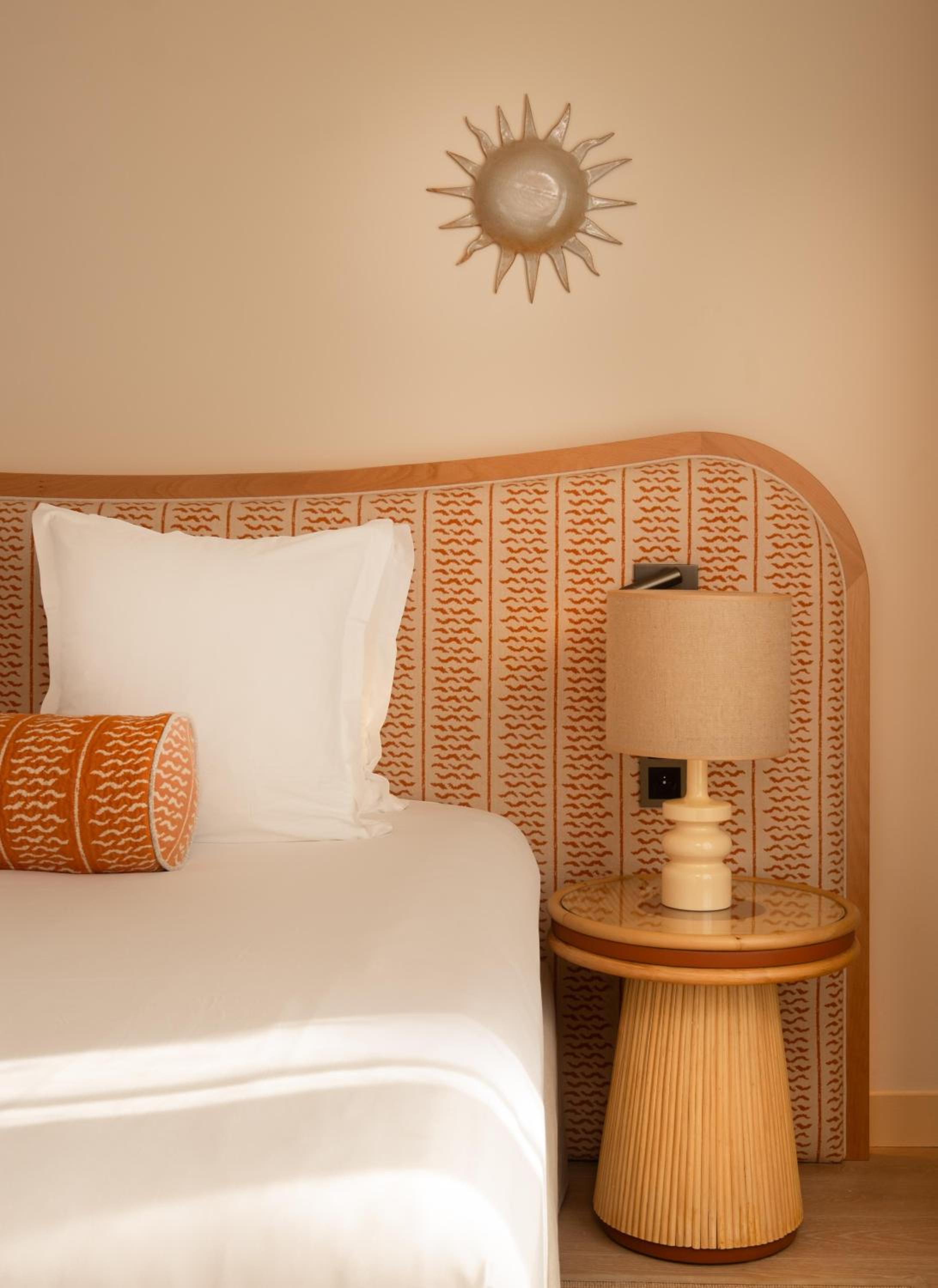 Suite - Photo 3