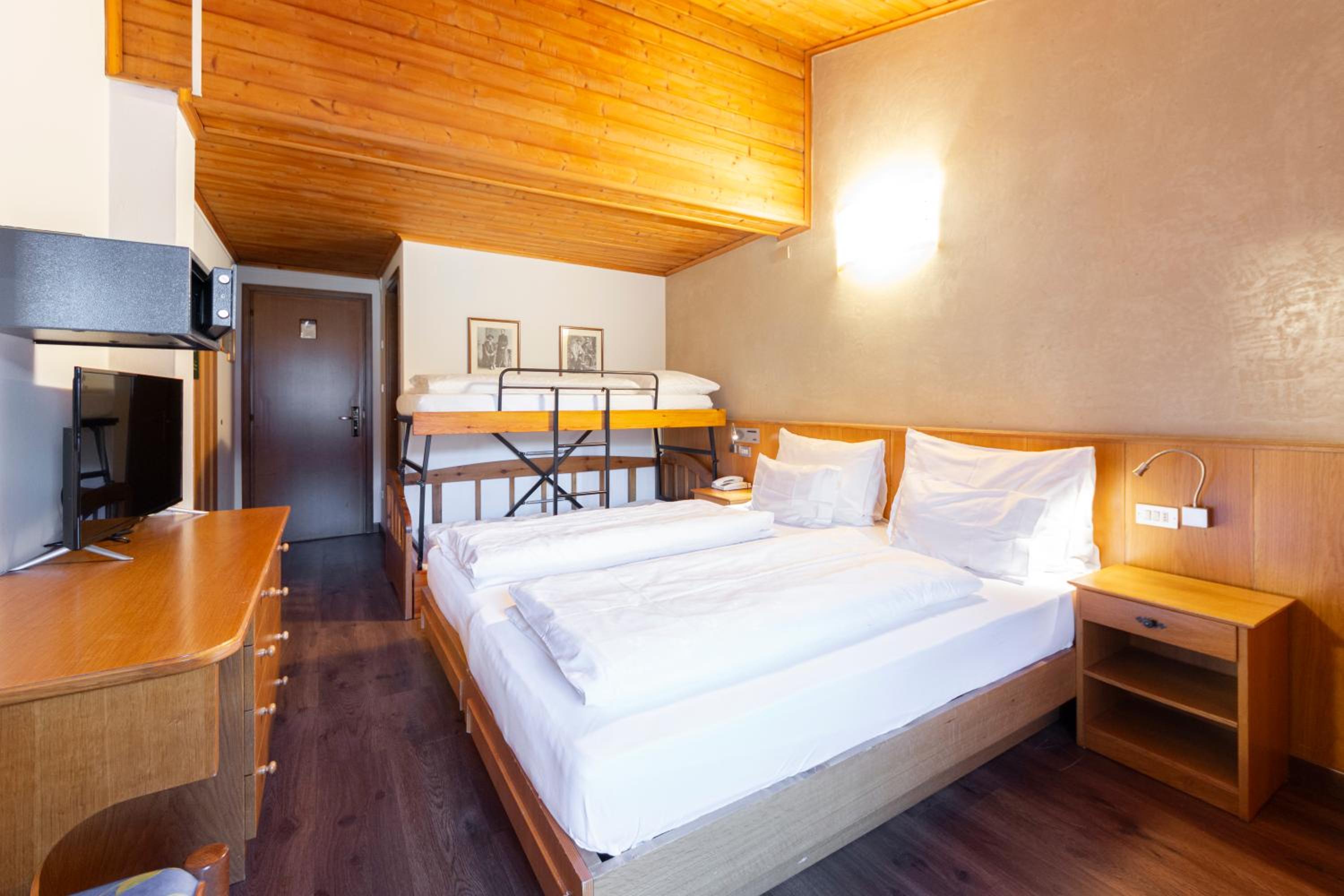 Triple Room with Balcony photo 2
