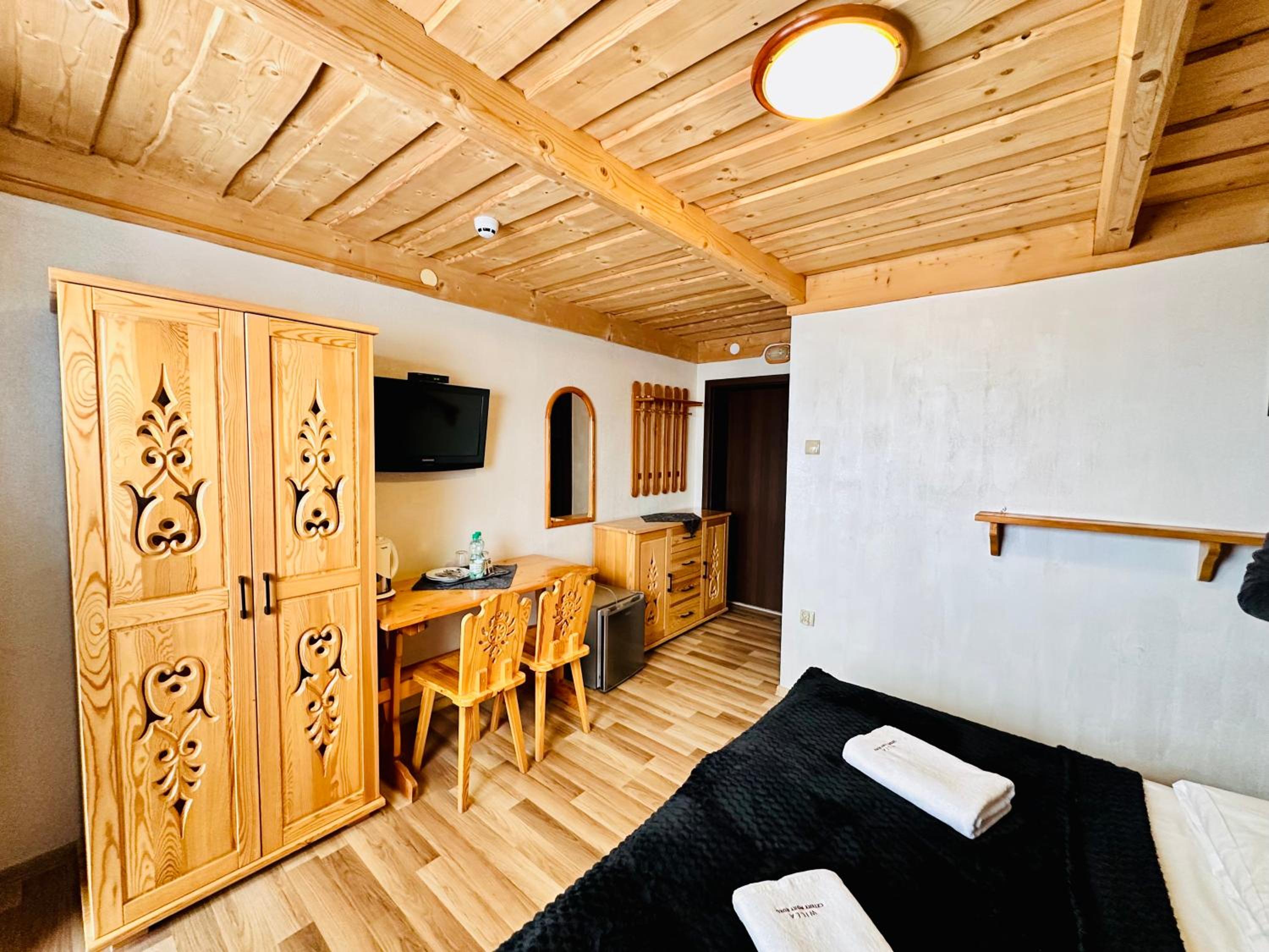 Standard Double or Twin Room photo 1
