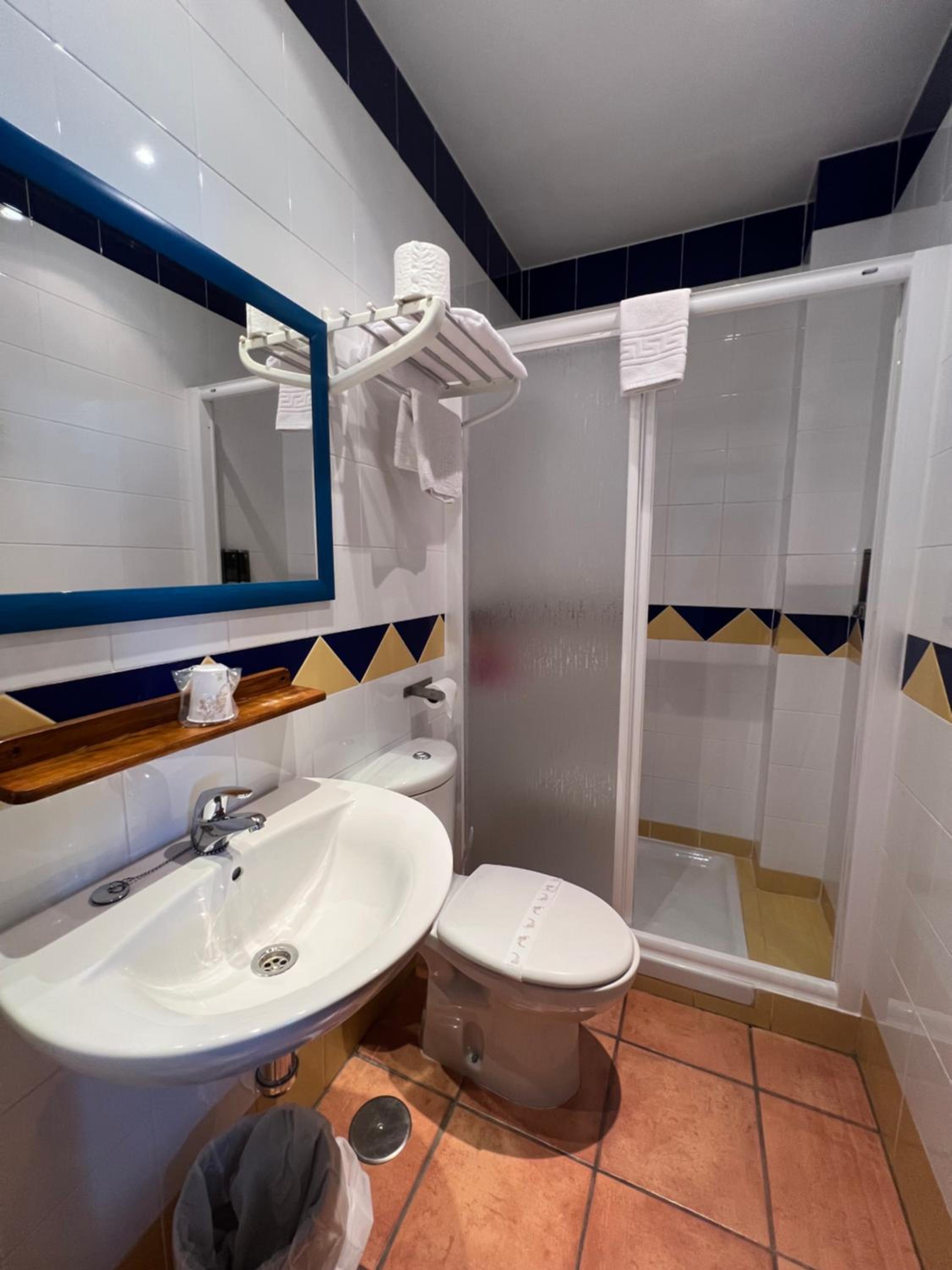 Economy Single Room