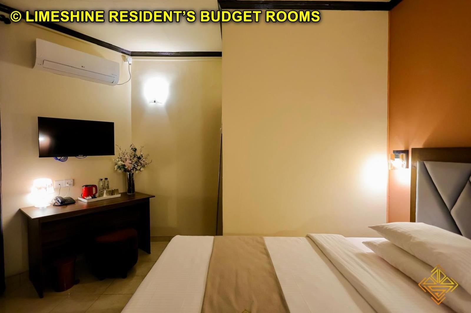 Budget Double Room - Photo 28
