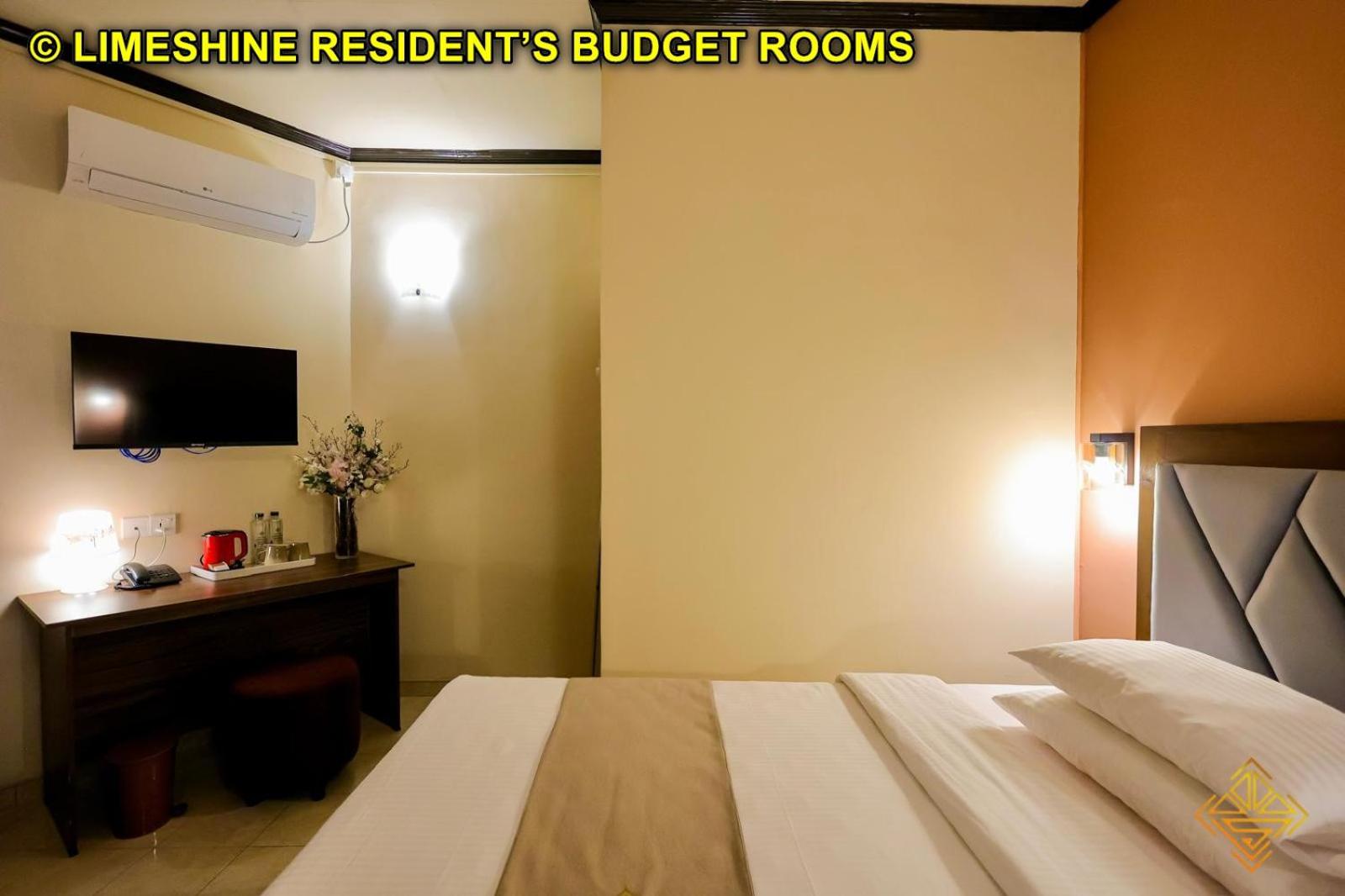 Budget Double Room - Photo 17