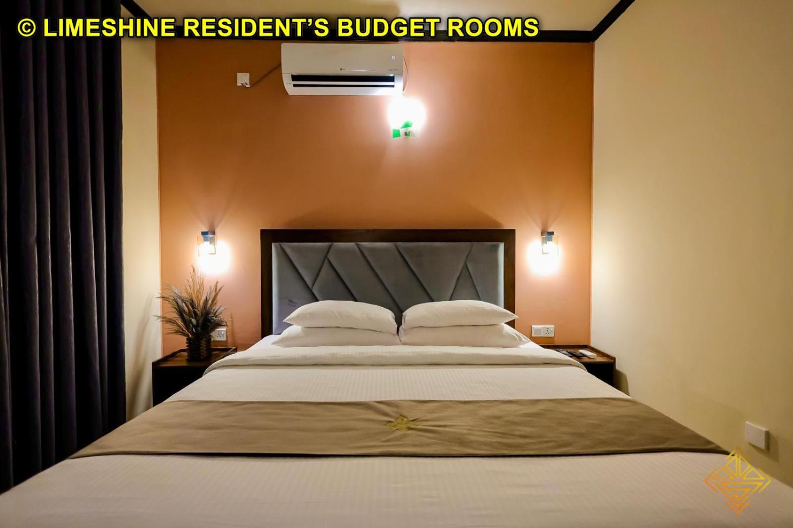 Budget Double Room - Photo 18