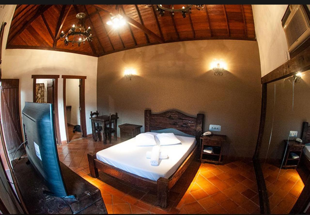 Double Room with Spa Bath photo 2