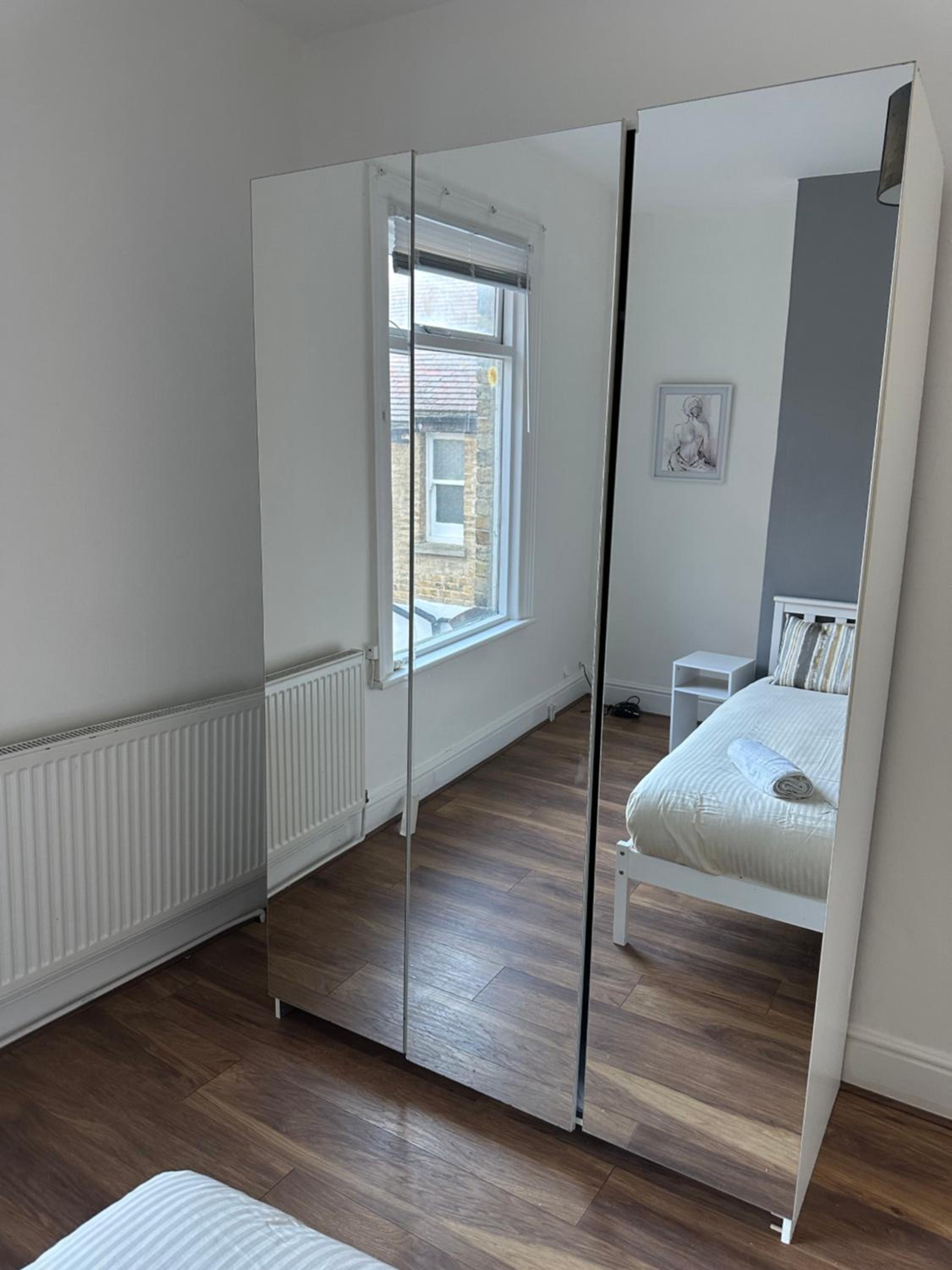 Standard Double Room with Shared Bathroom photo 3