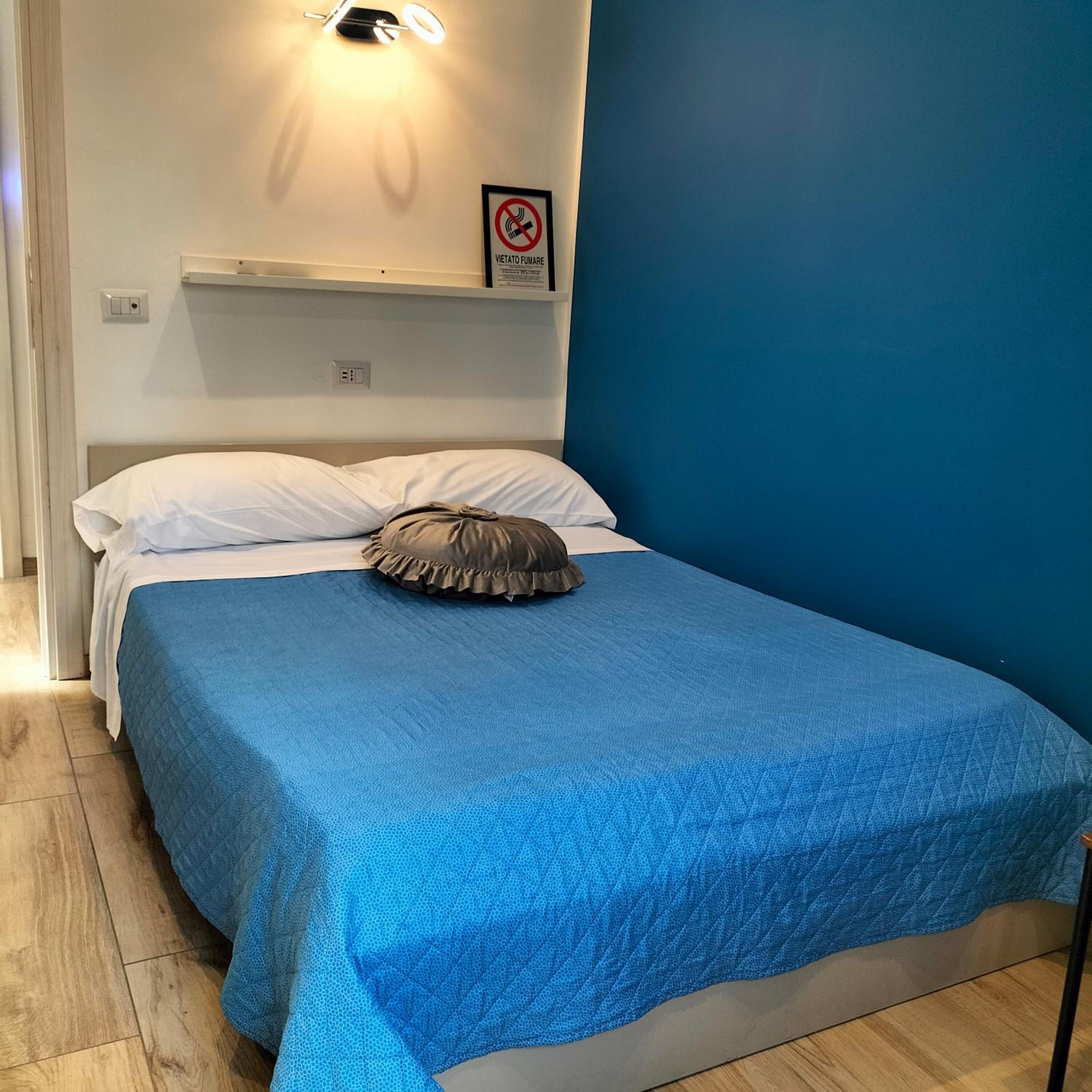 Economy Double Room photo 1