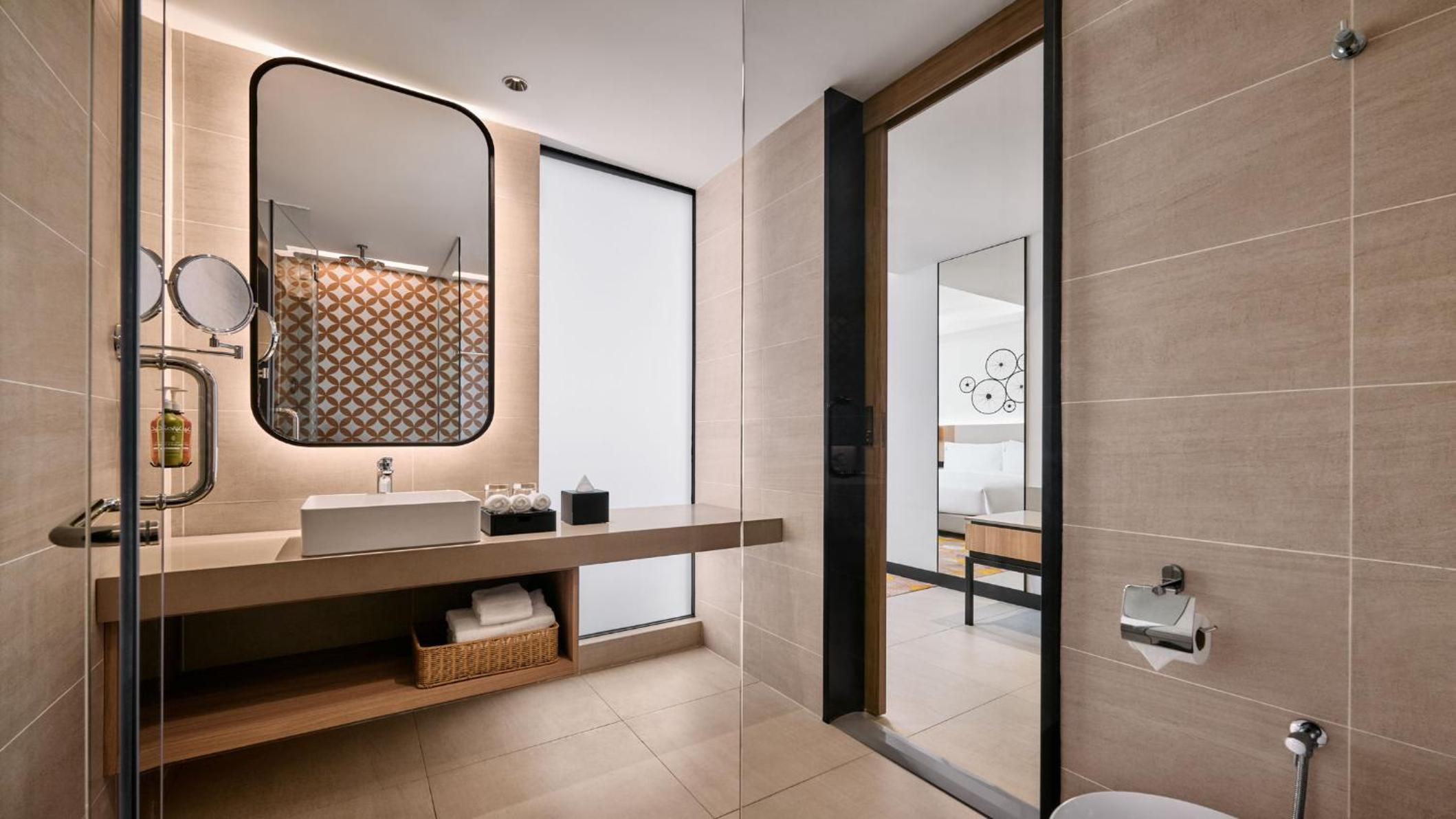 Premium King Room  photo 3