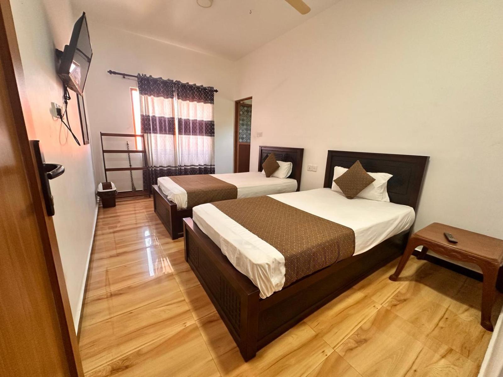 Deluxe Twin Room photo 3