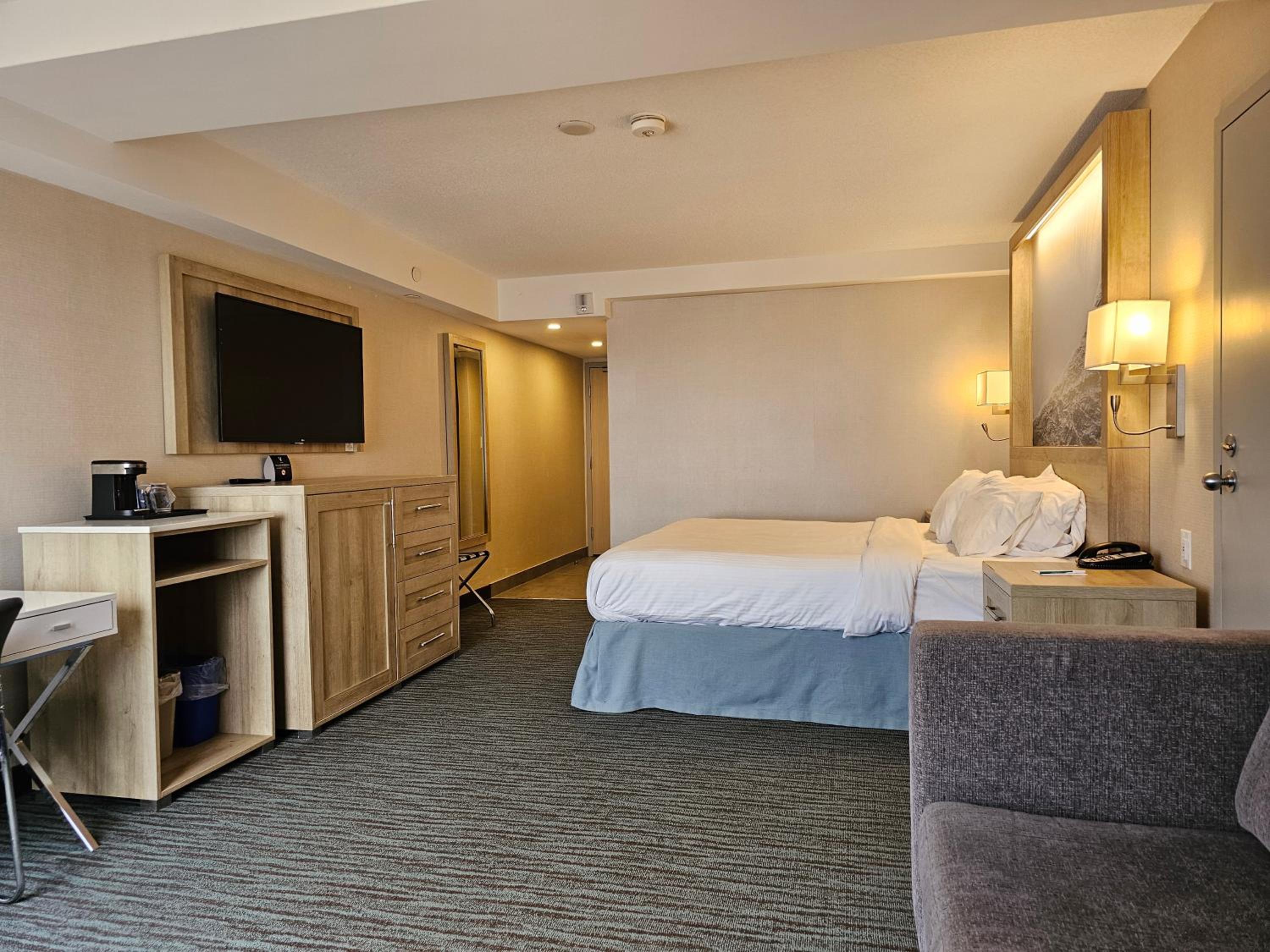 Riverview Premium Guest room, 1 King Bed & Sofa Bed photo 2