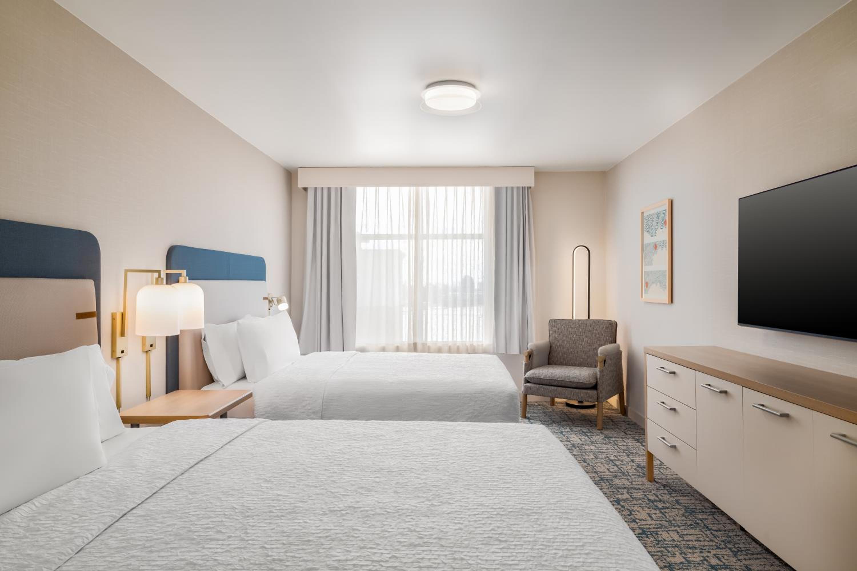 Queen Suite with Two Queen Beds - Hearing Accessible - Photo 1