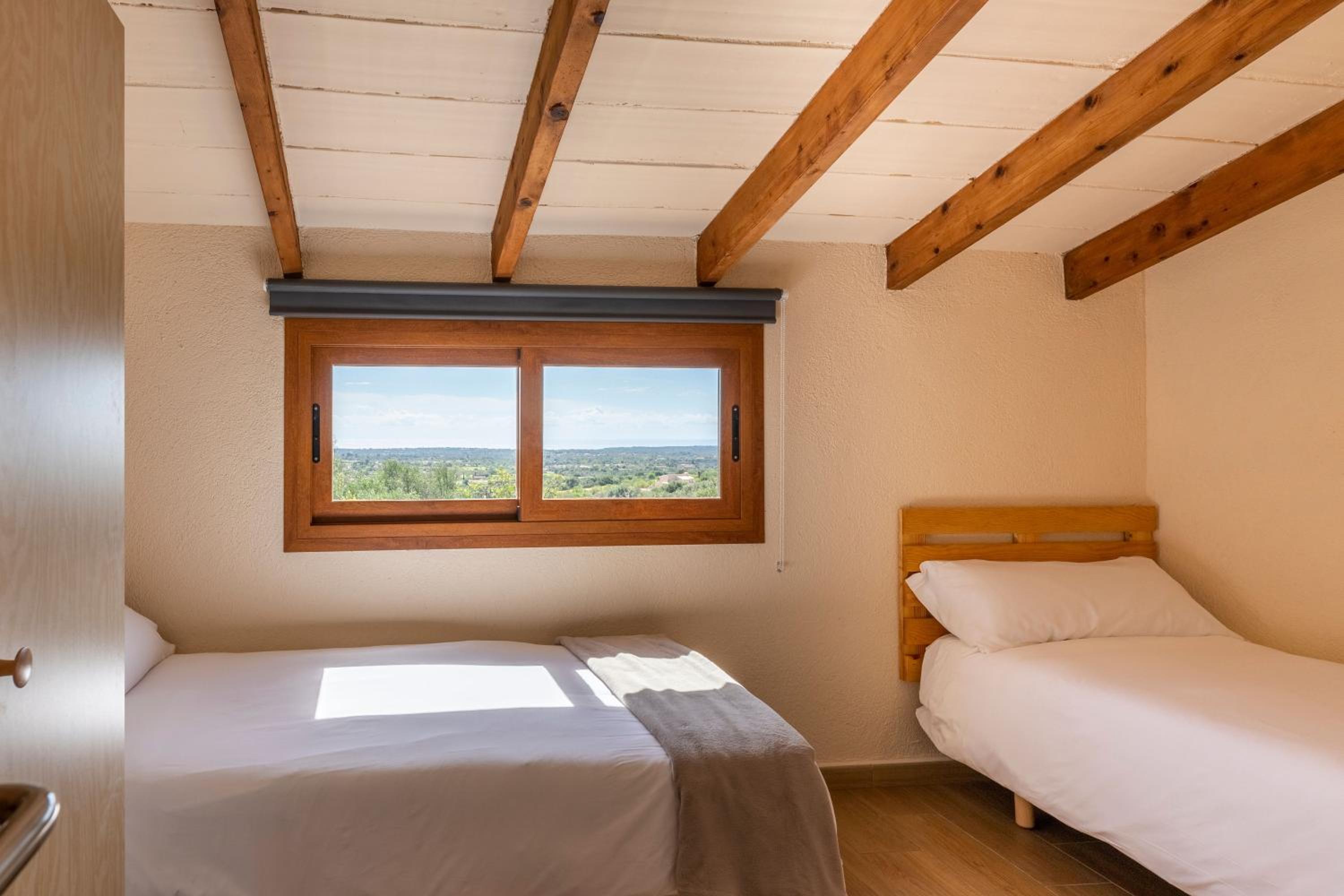 Two-Bedroom Apartment with Terrace and Sea View