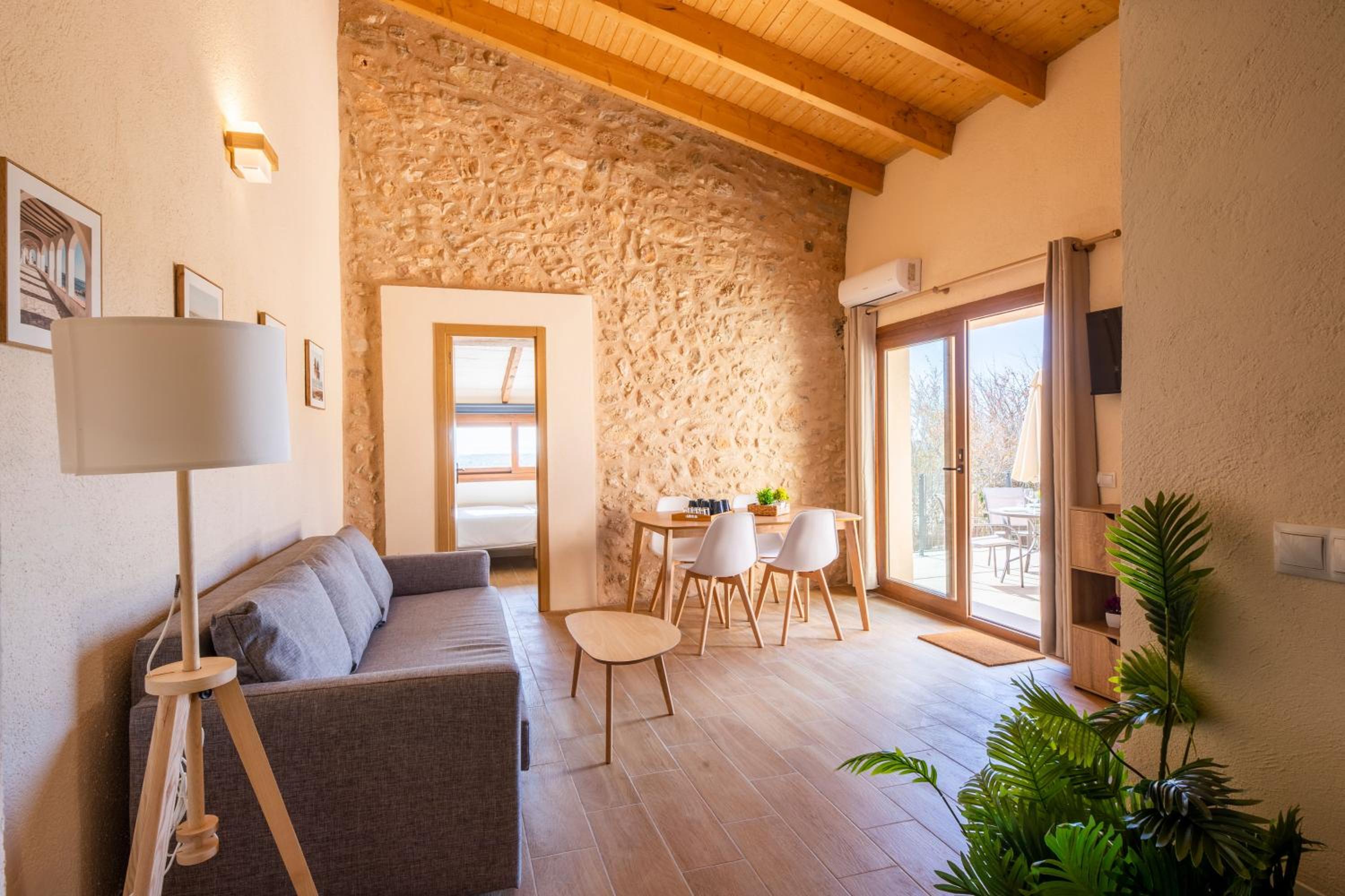 Two-Bedroom Apartment with Terrace and Sea View