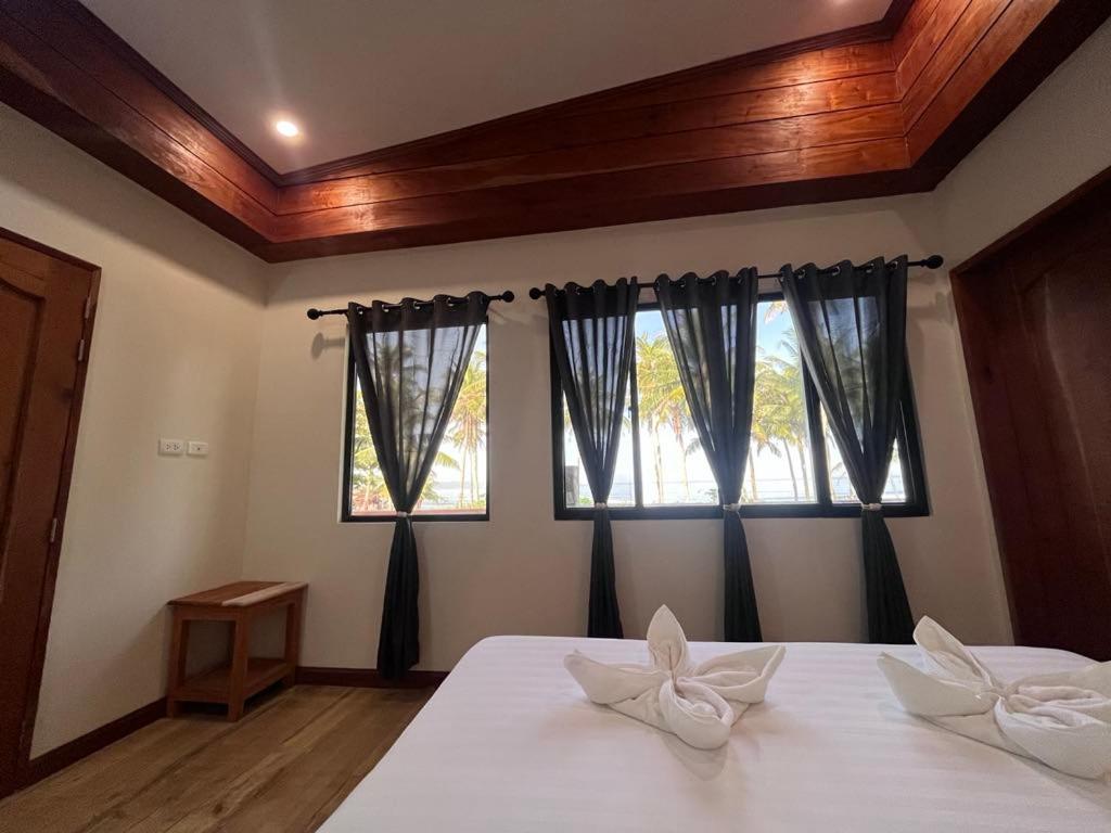 King Suite with Sea View - Photo 9