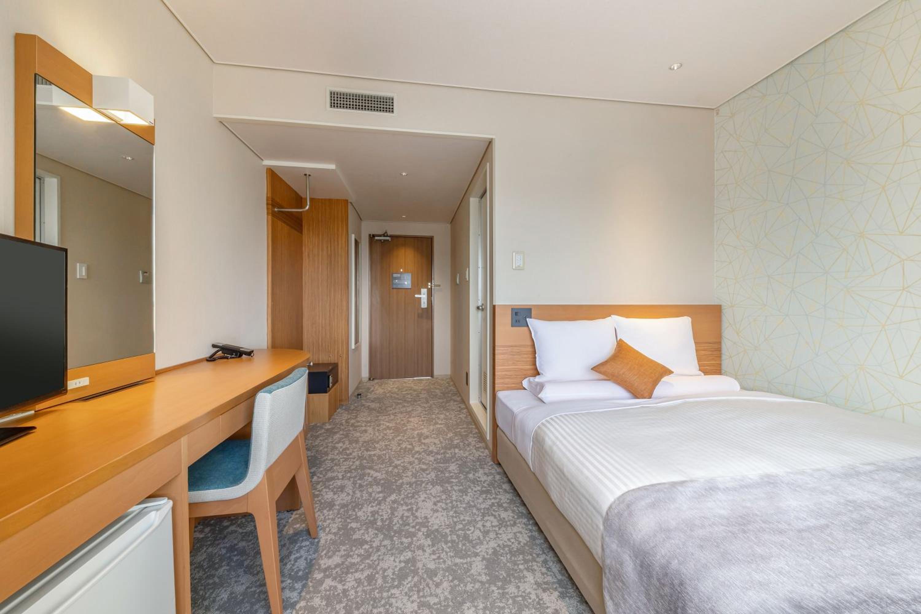 Superior Double Room-Smoking - Photo 4