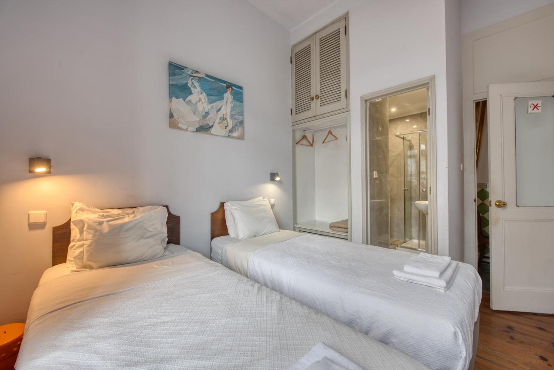 Small Standard Twin Room  - Photo 2