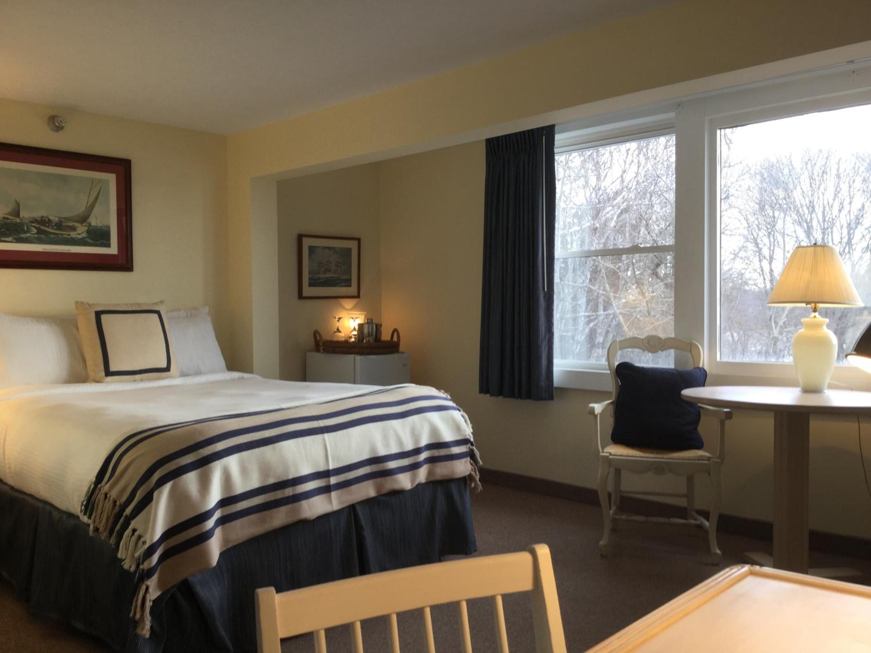 Queen Room - Photo 2