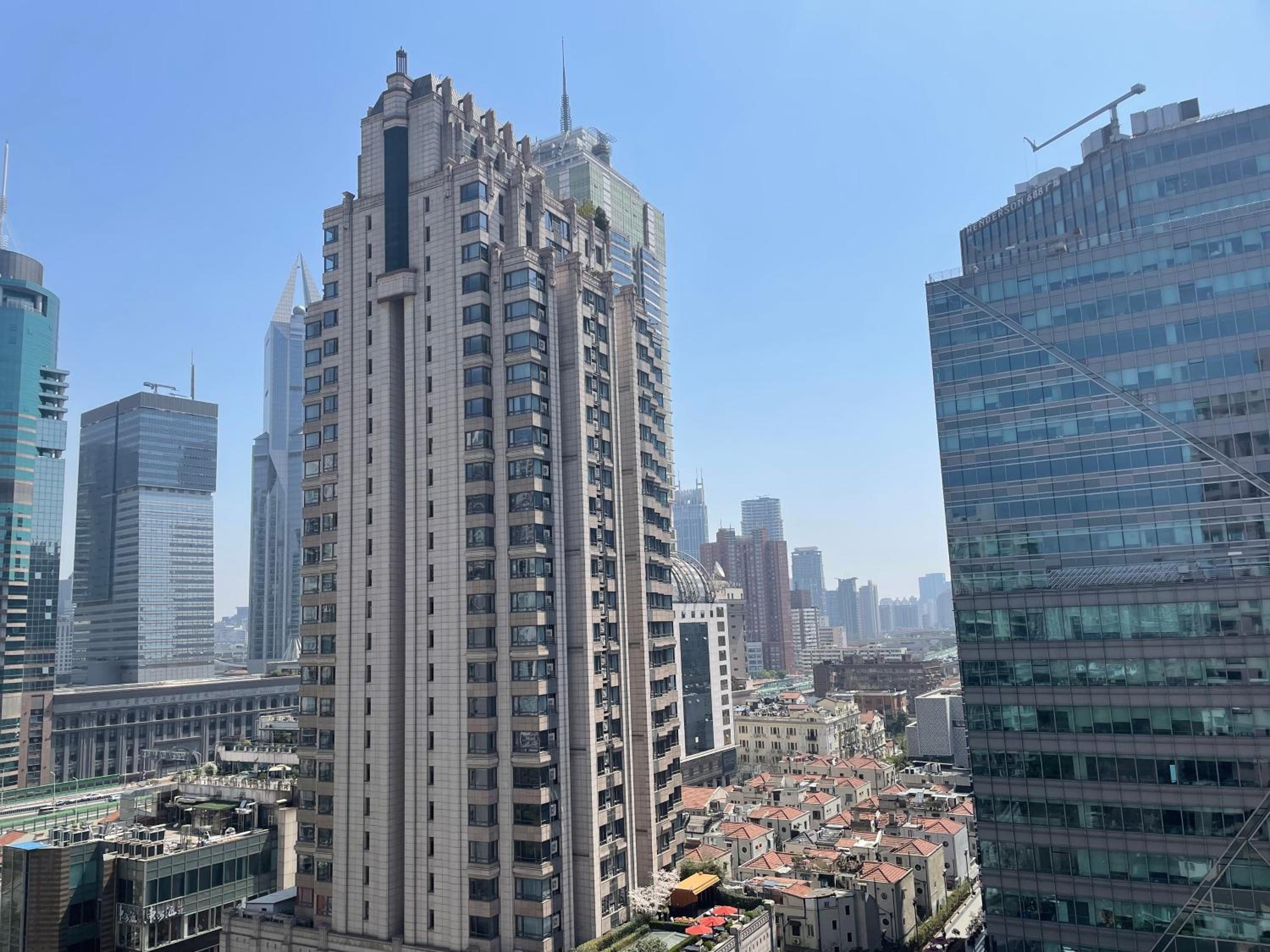 Three-Bedroom Deluxe Apartment