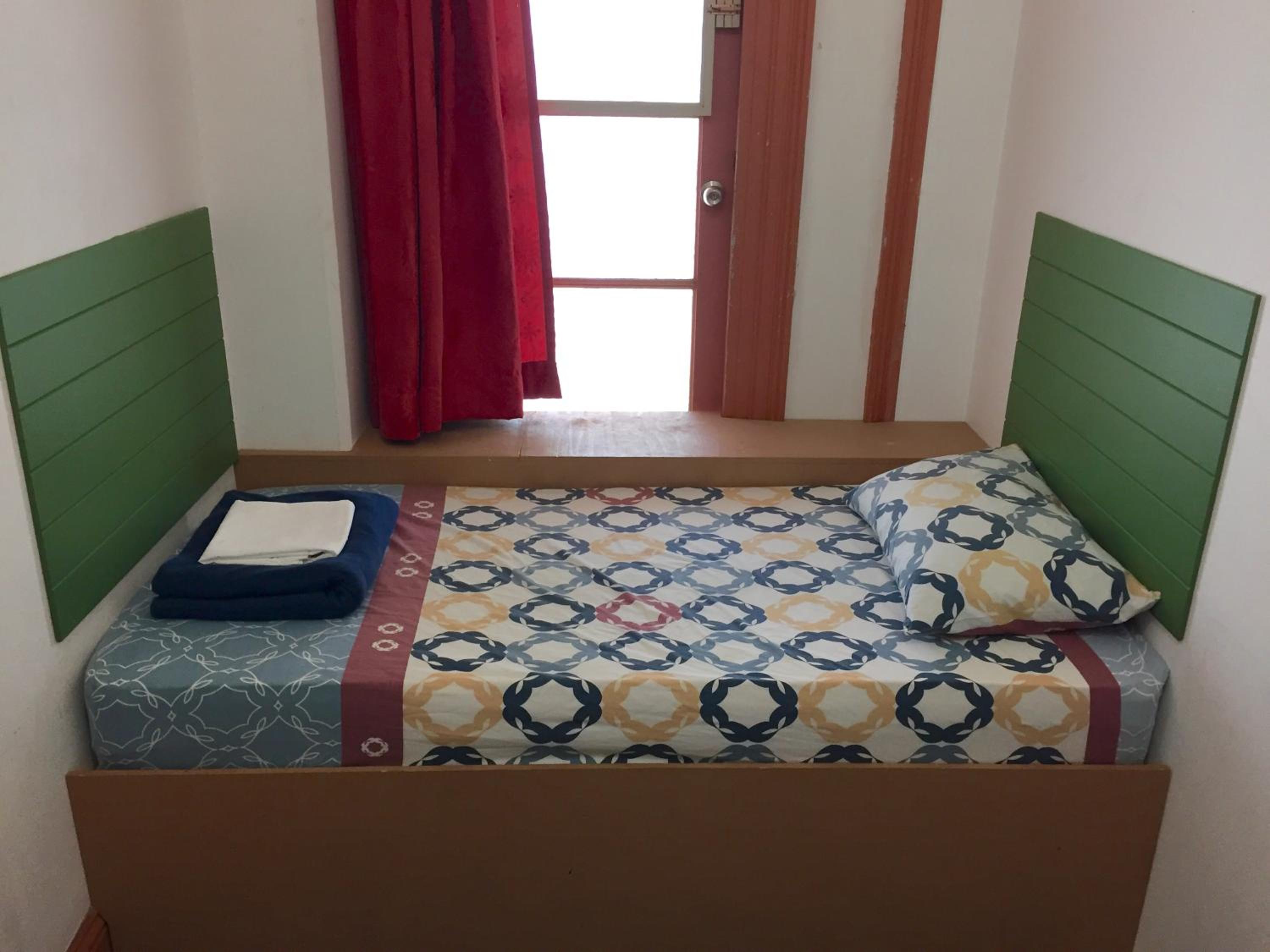 Single Room with Shared Bathroom photo 1