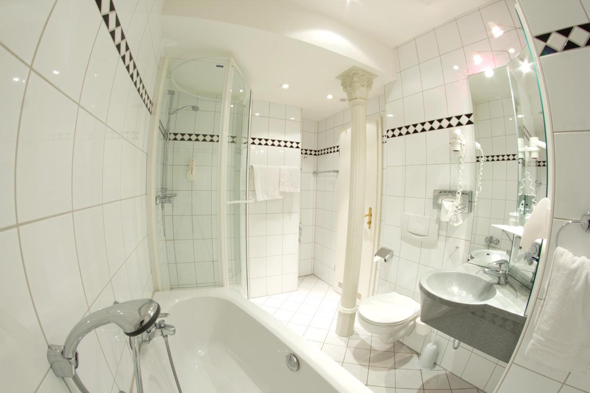 Single Room photo 3
