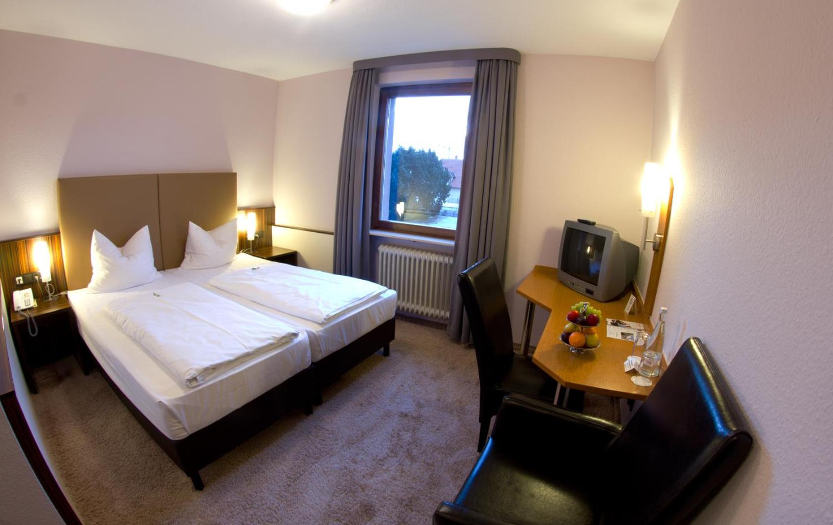 Double Room - Photo 4