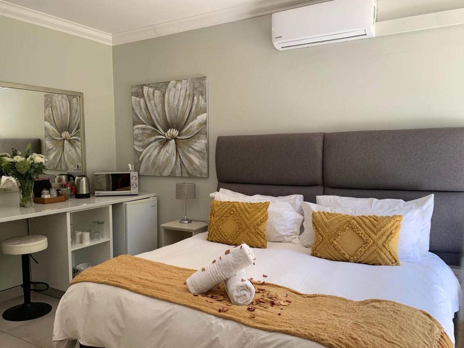 Deluxe King Room photo 2