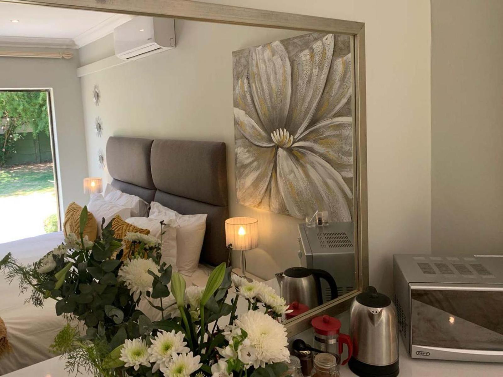 Deluxe King Room photo 3