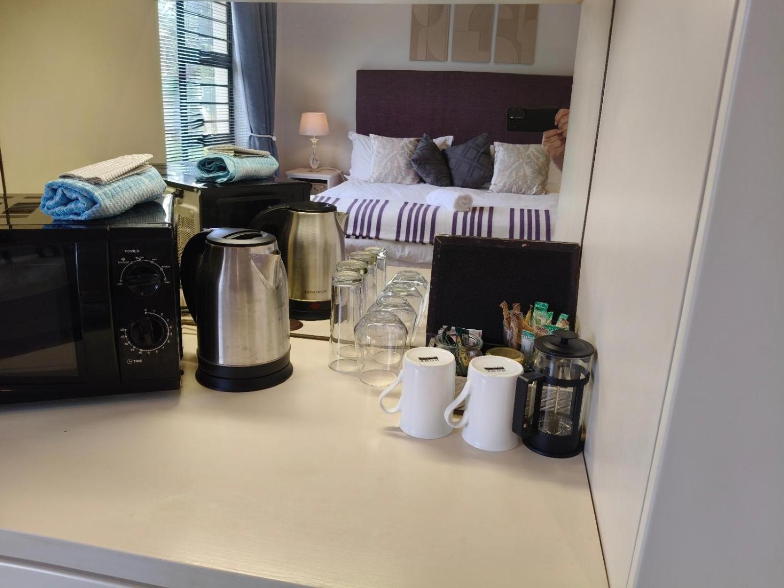 Comfort King Room photo 2