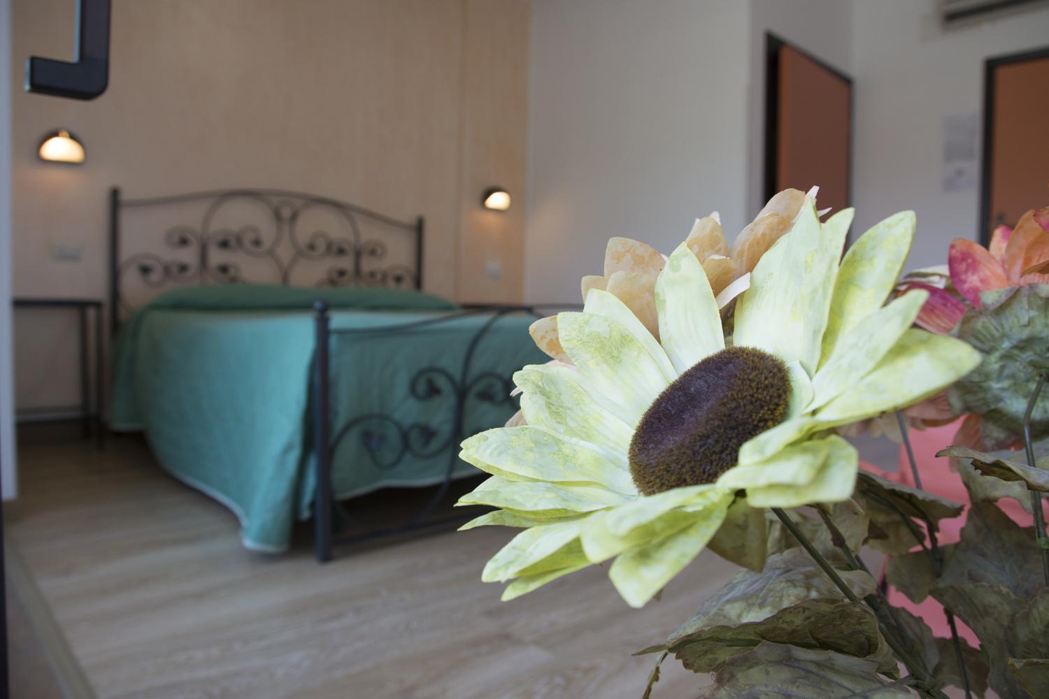 King Room with Garden View - Photo 13