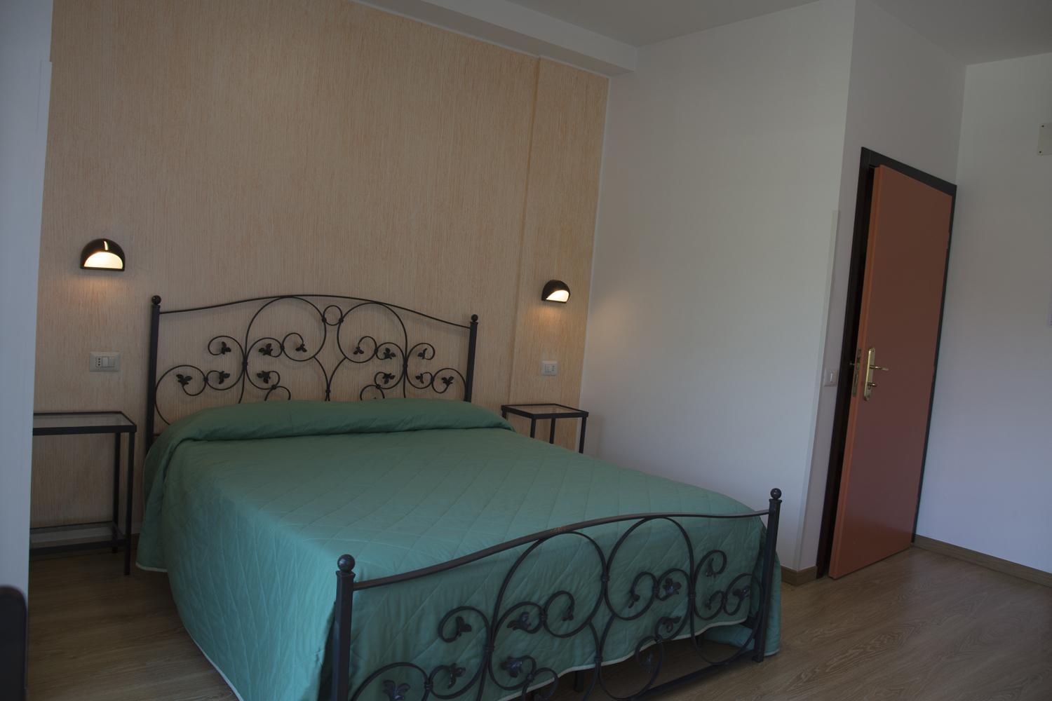 King Room with Garden View - Photo 12