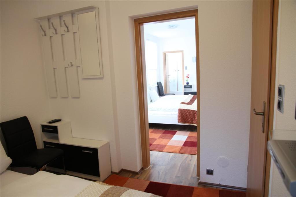 Family Room (4 Adults) - Photo 4