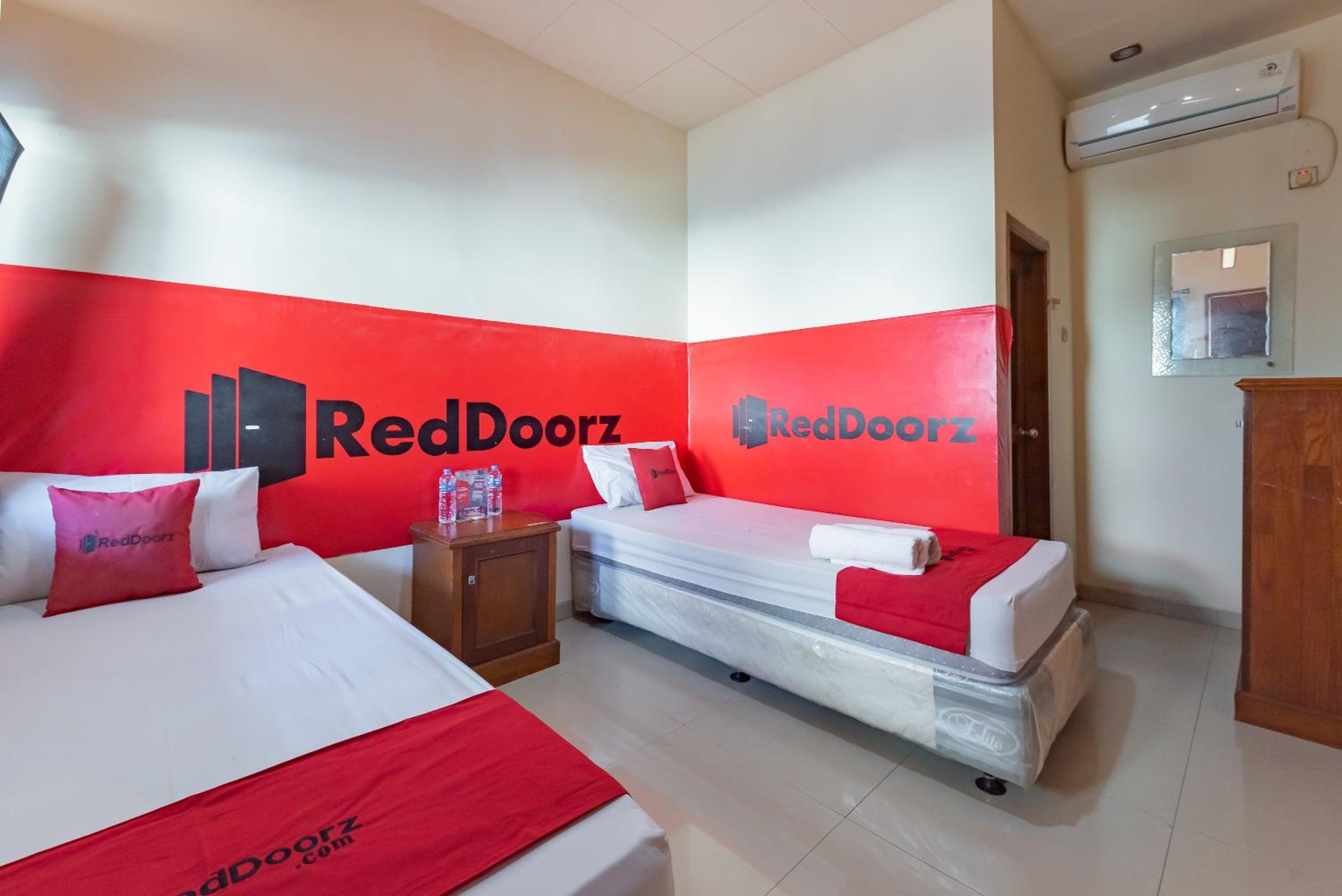 Standard Twin Room - Photo 6