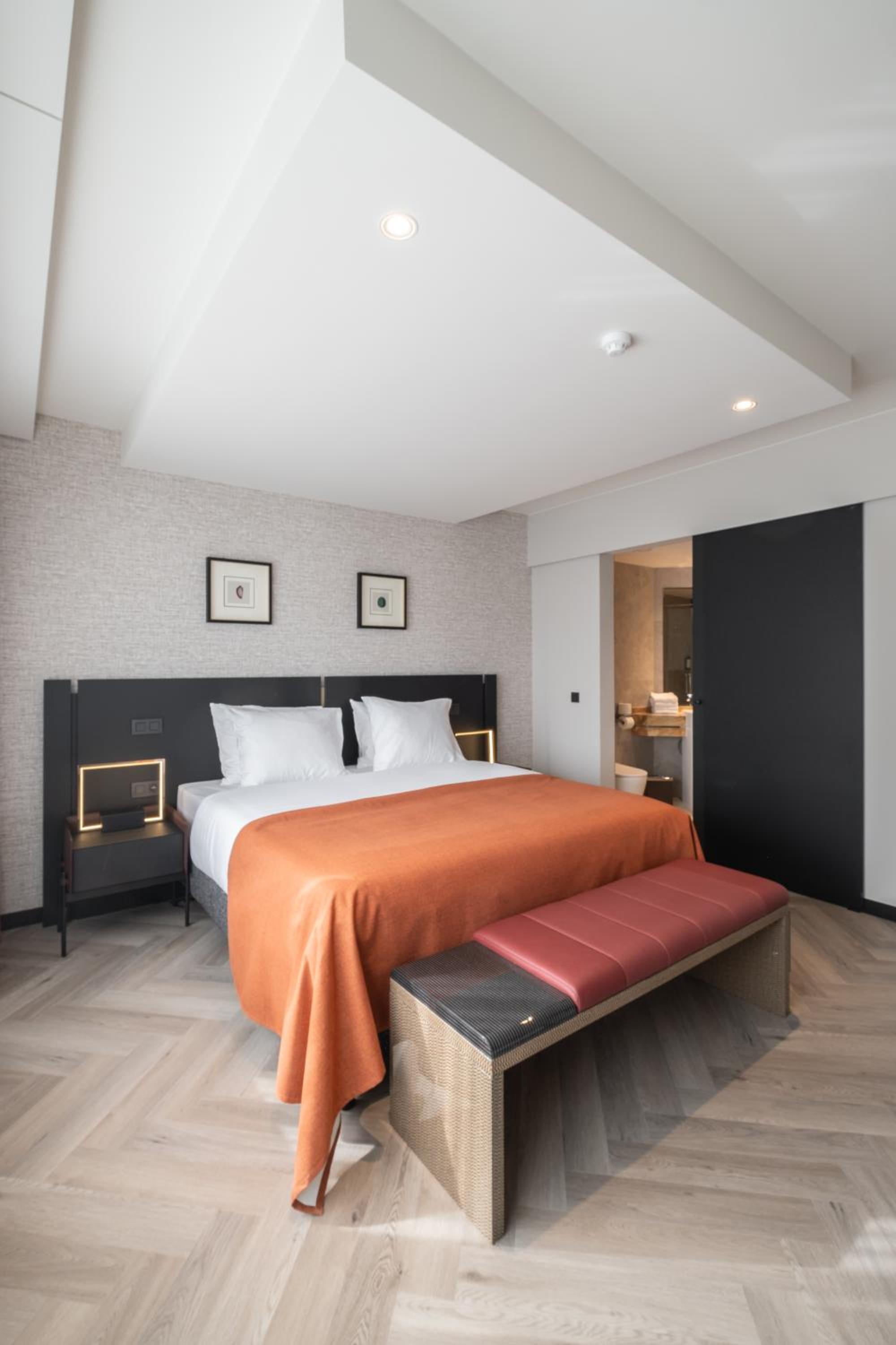 Deluxe Suite City View - Photo 5