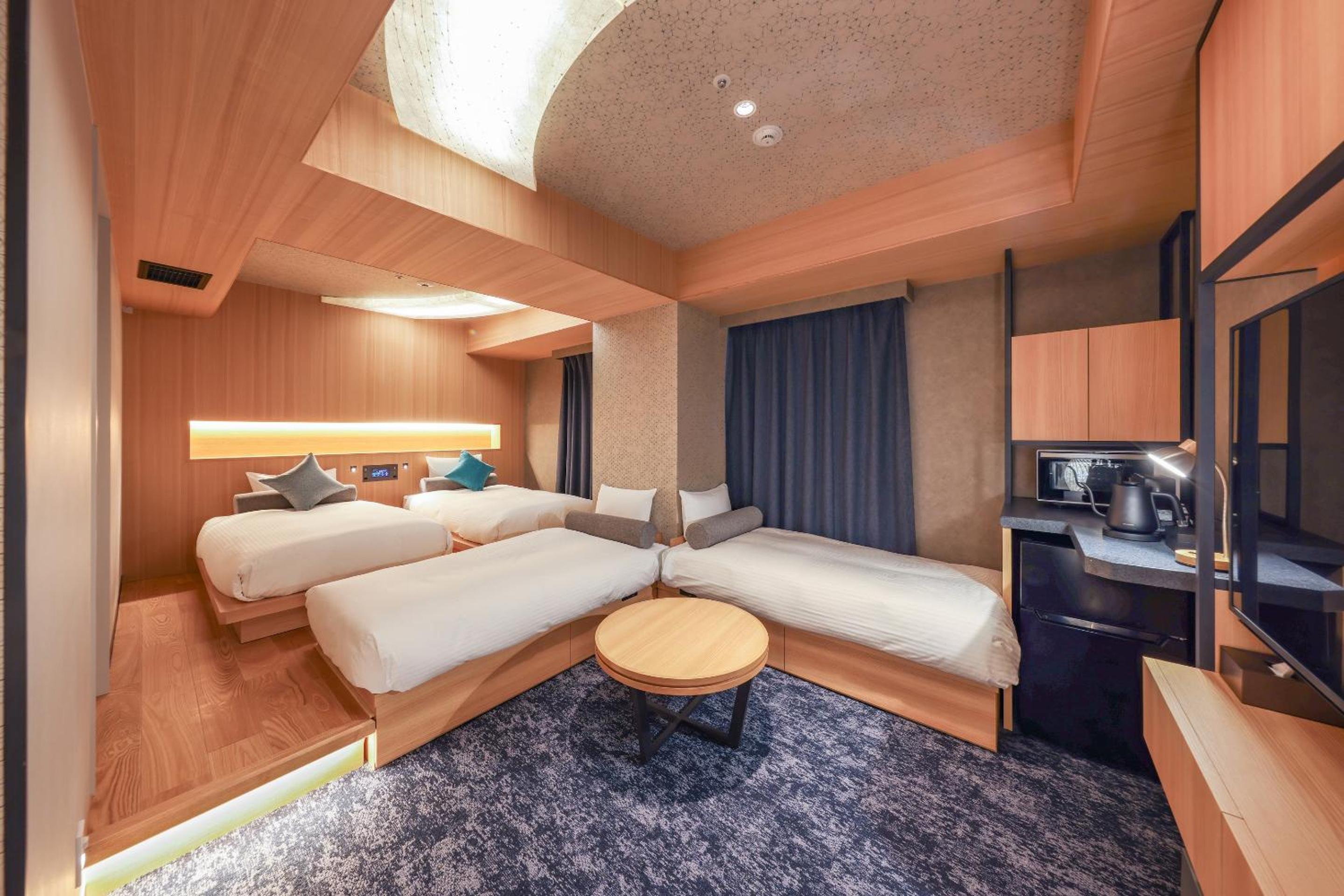 Deluxe Twin Room with 2 Sofa Beds