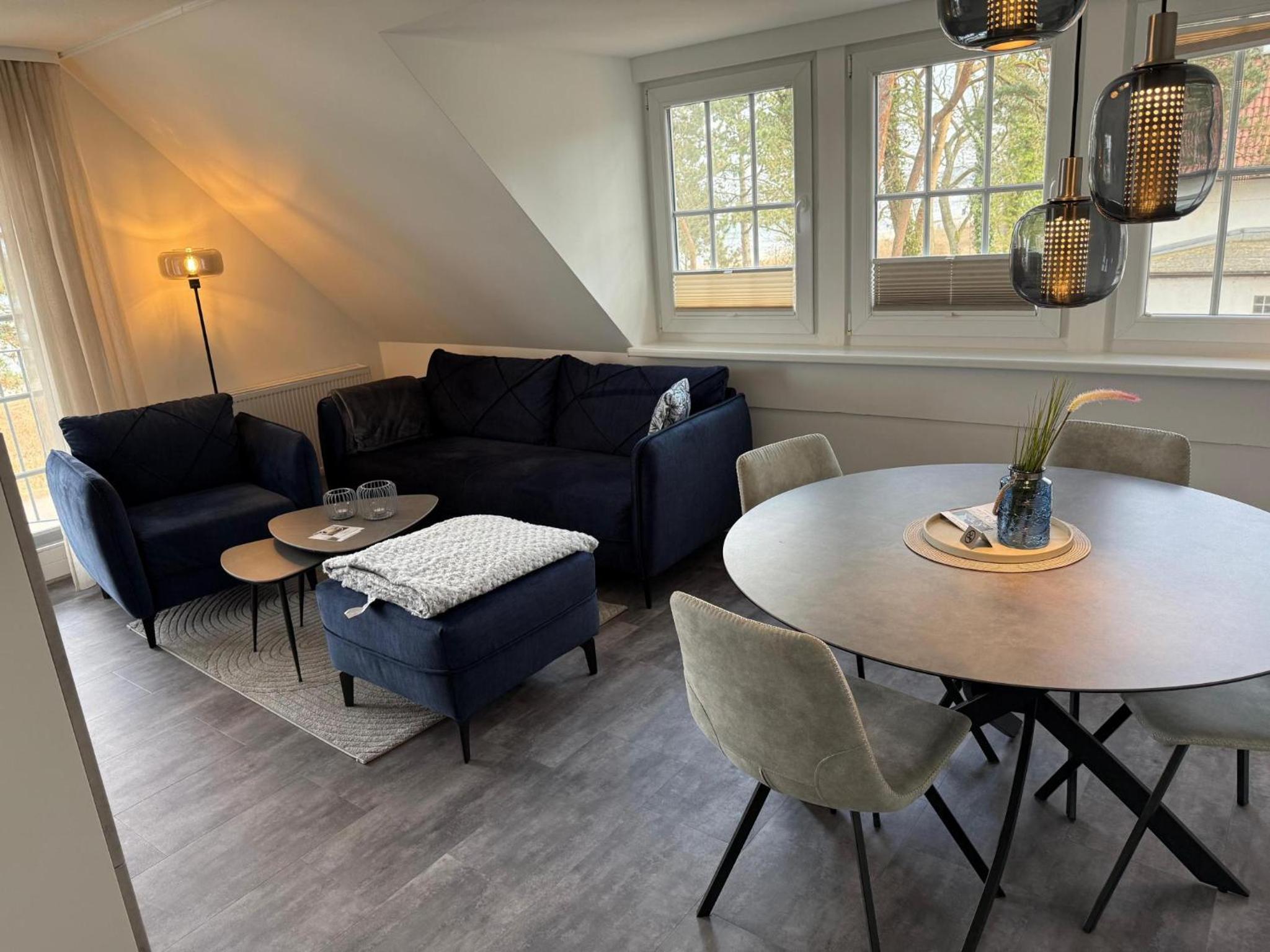 Two-Bedroom Apartment with Balcony photo 1