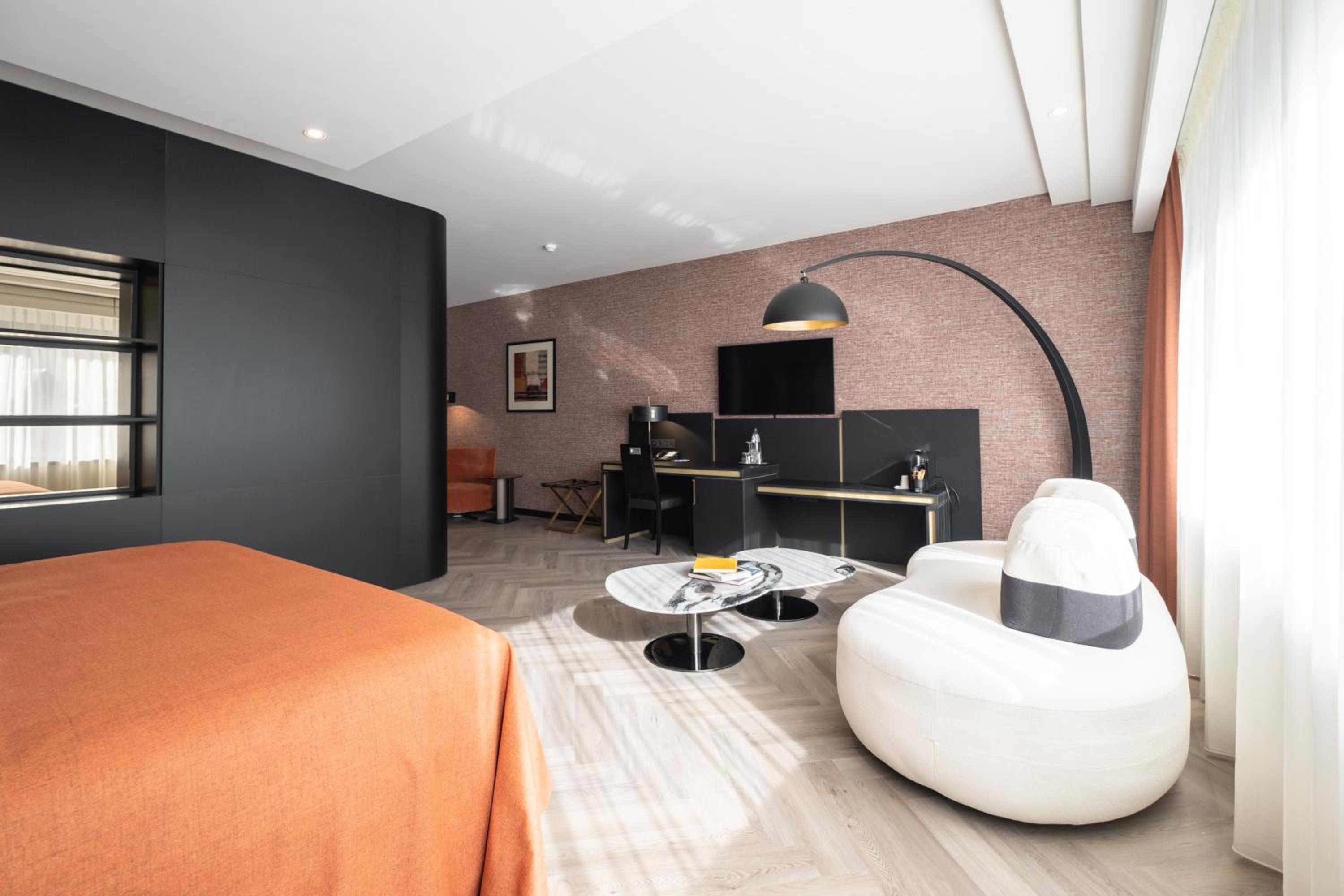 Family Suite City View - Photo 6