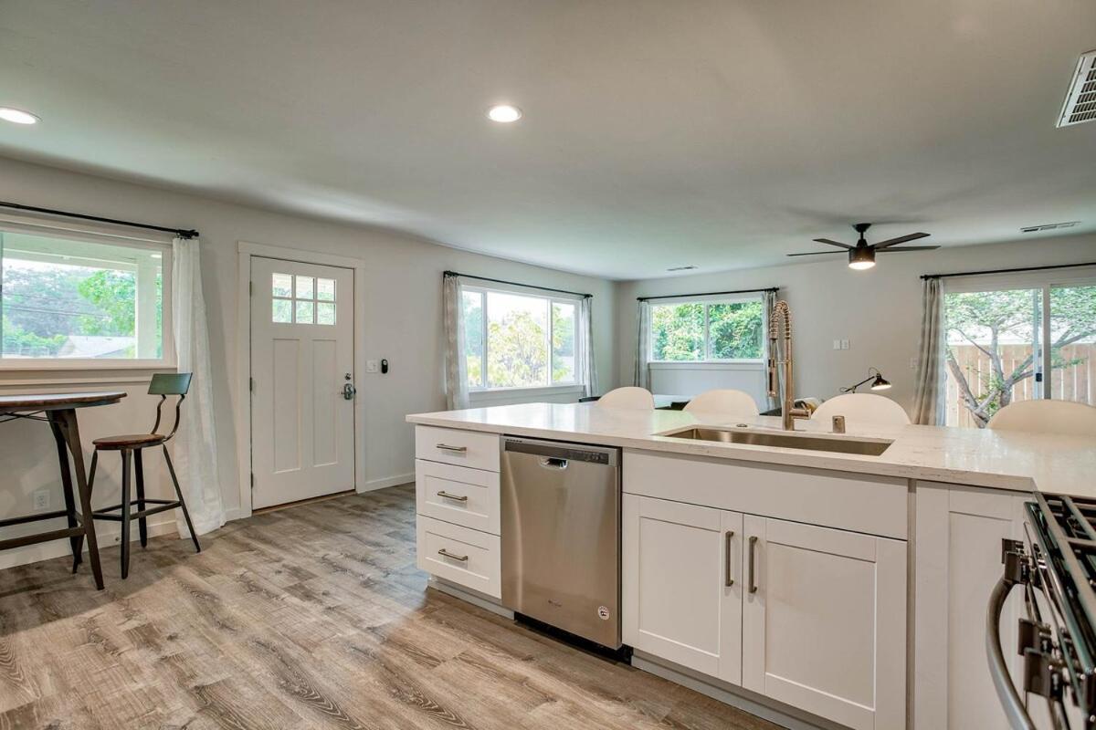 Three-Bedroom Home photo 1