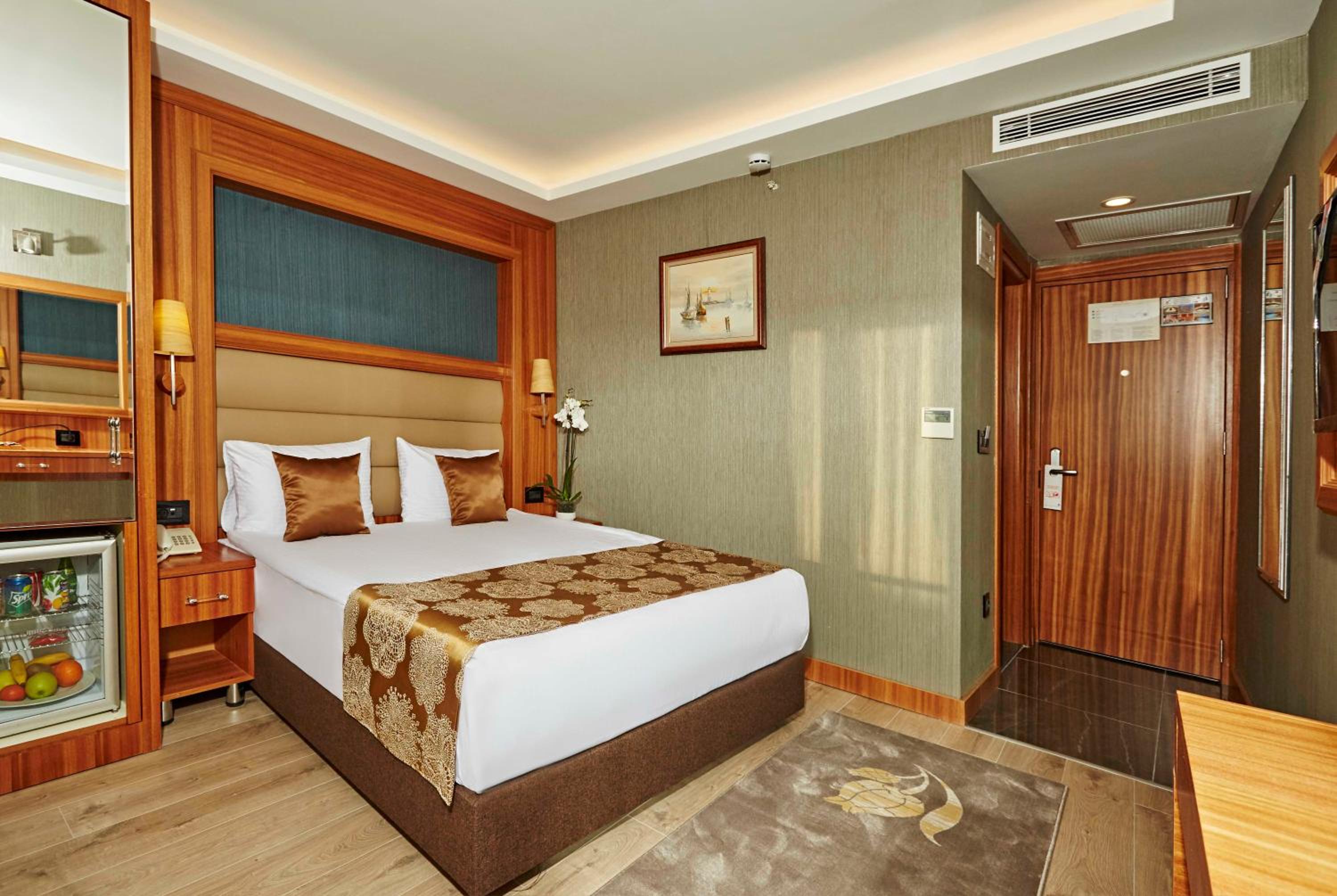 Economy Single Room (No View) photo 2